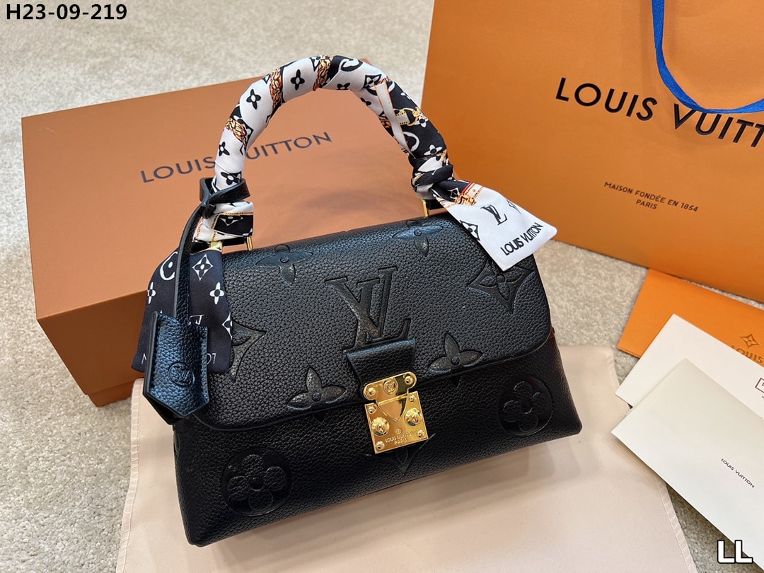 Louis Vuitton Madeleine BB Bag Black 24Cm M45977