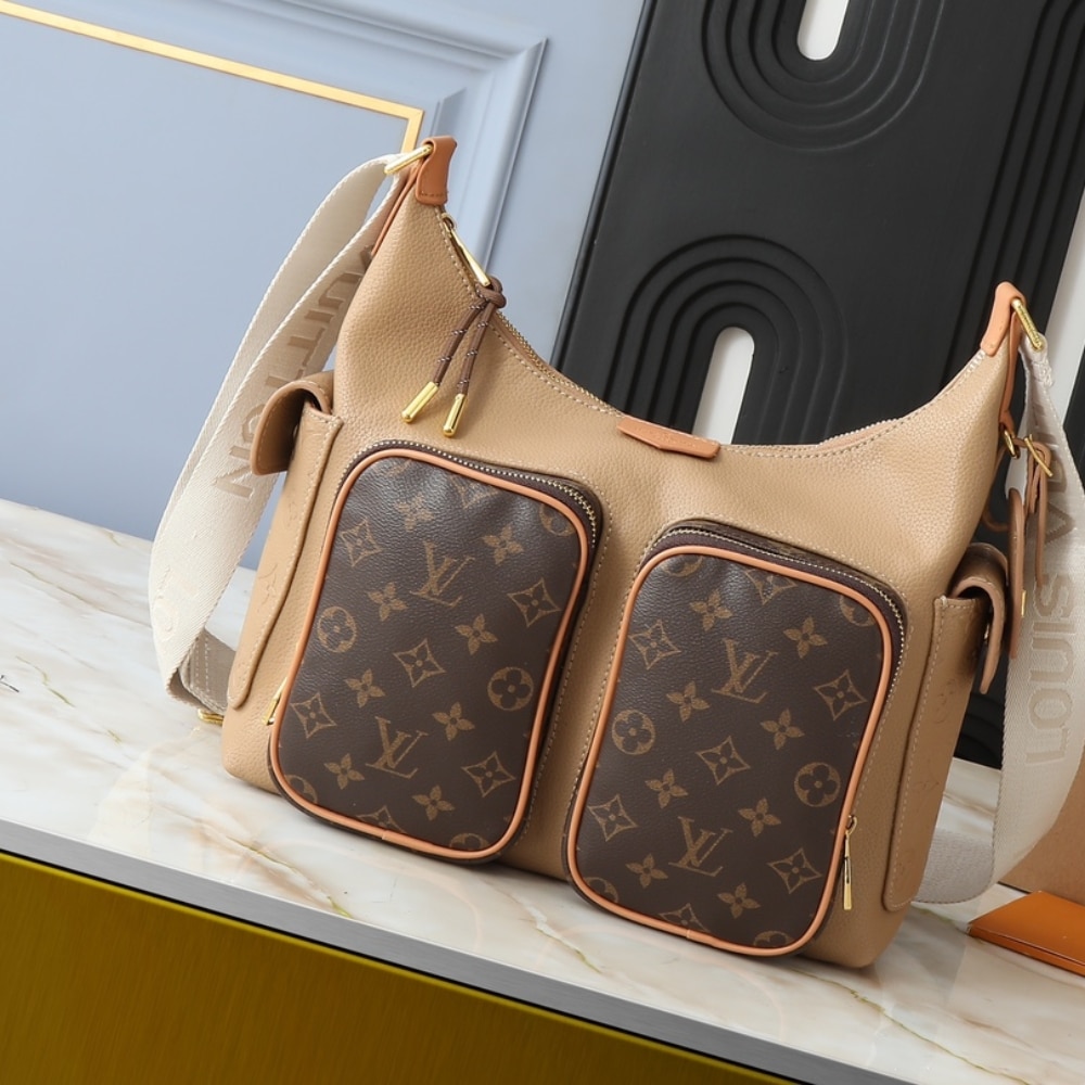 Louis Vuitton Hobo Cargo Beige 31Cm M12697