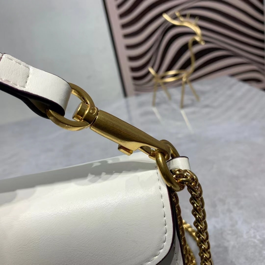 Valentino Locò Small Shoulder Bag In White 20cm 1W2B0K53ZXLI16