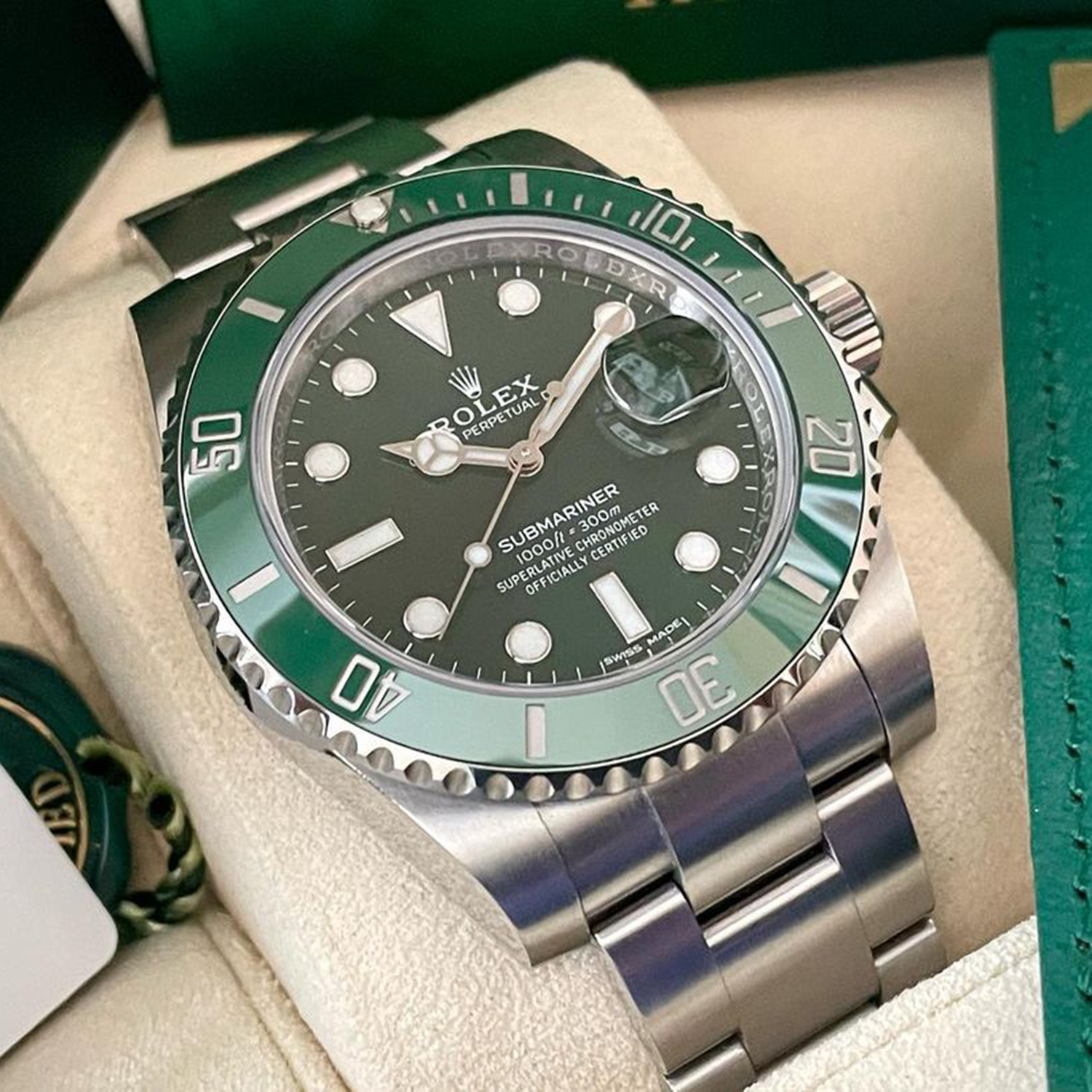Rolex Submariner Date Hulk Green Dial Steel Mens Watch 116610LV Unworn