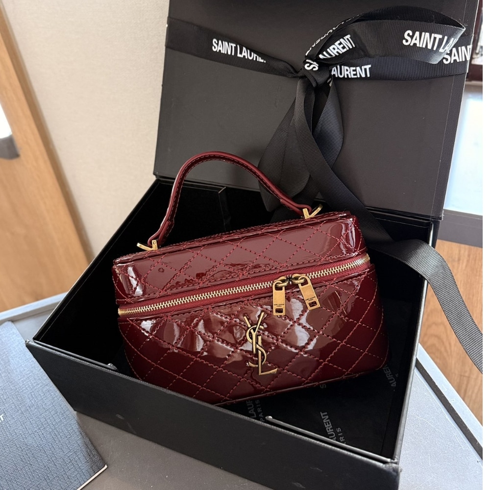 Saint Laurent Gany Vanity Bag In Patent Leather Wine Red 19Cm