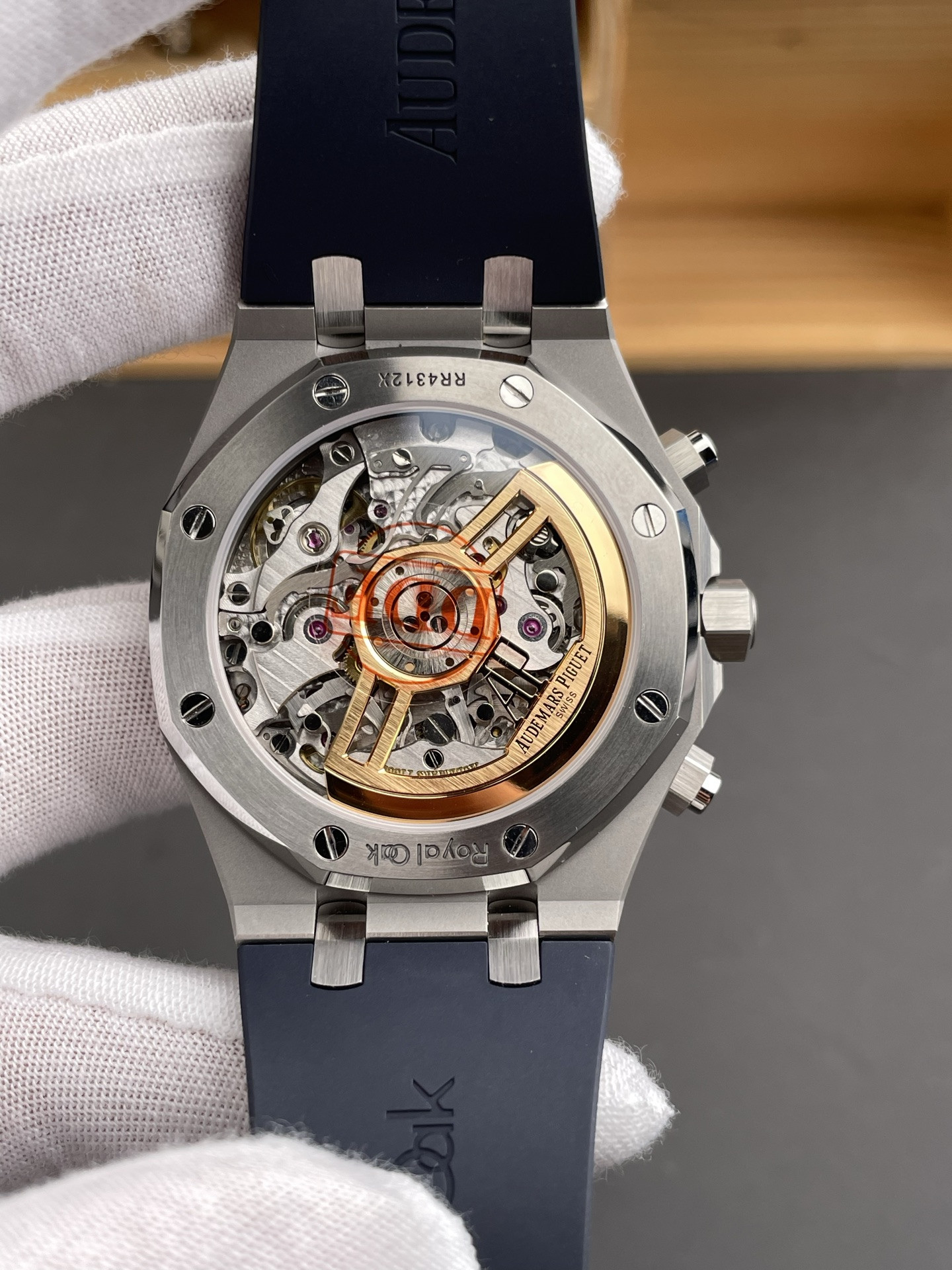 Royal Oak 26240 Blue Dial Rubber Strap