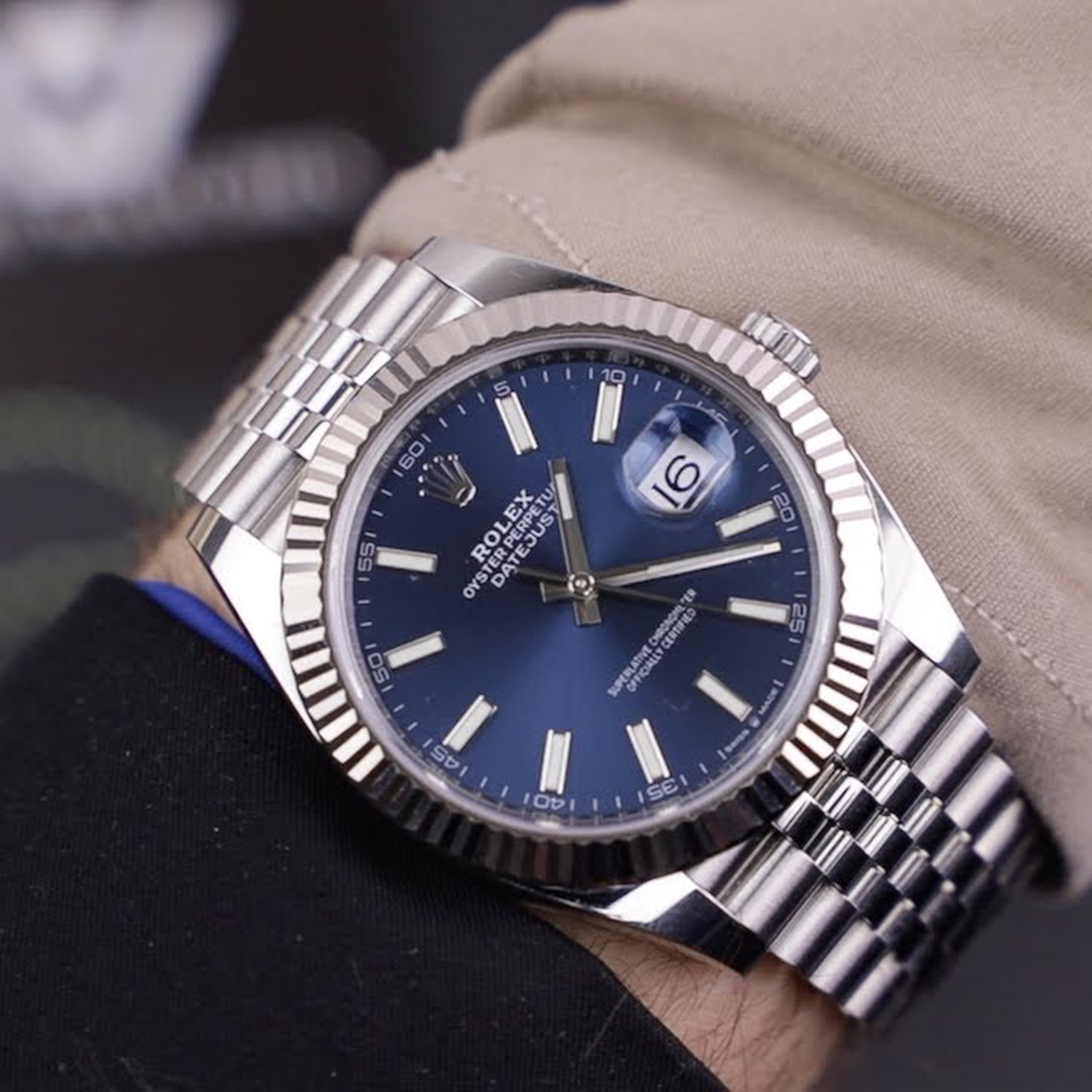 Rolex Datejust 41mm Oystersteel and white gold Bright Blue Dial 126334-0002