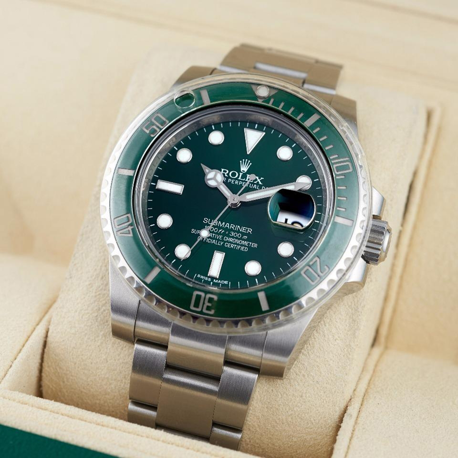Rolex Submariner Date Hulk Green Dial Steel Mens Watch 116610LV Unworn