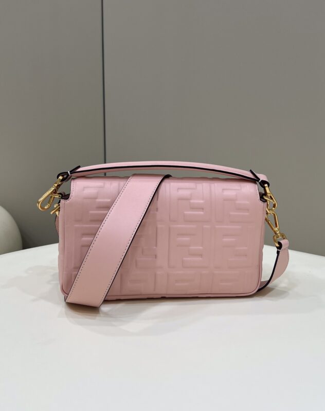 Replica Fendi Baguette Pink