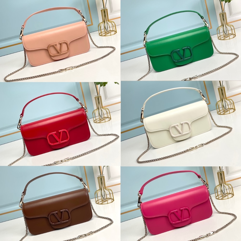 Valentino Garavani Locò Shoulder Bag In Ivory 27cm