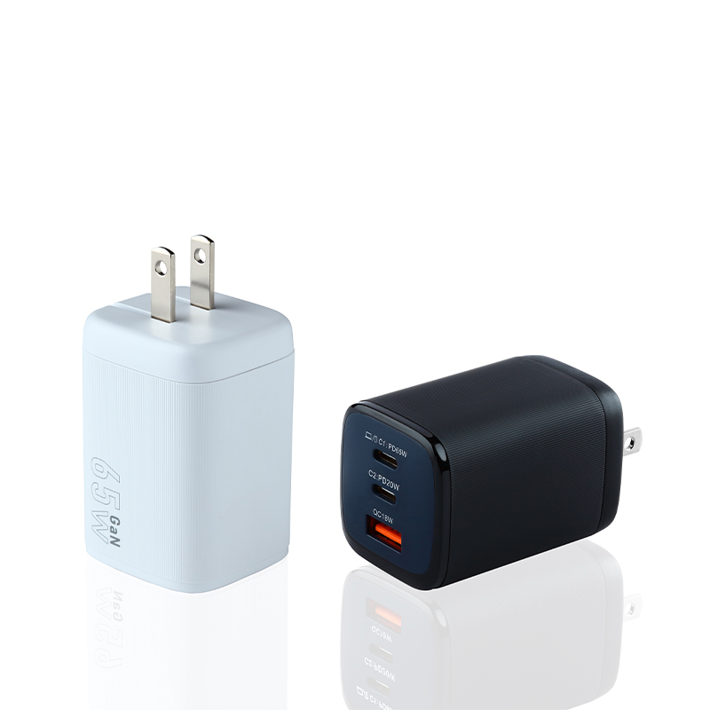 Dual Port Fast Charging 65W GaN Wall Charger in PD65W QC18W