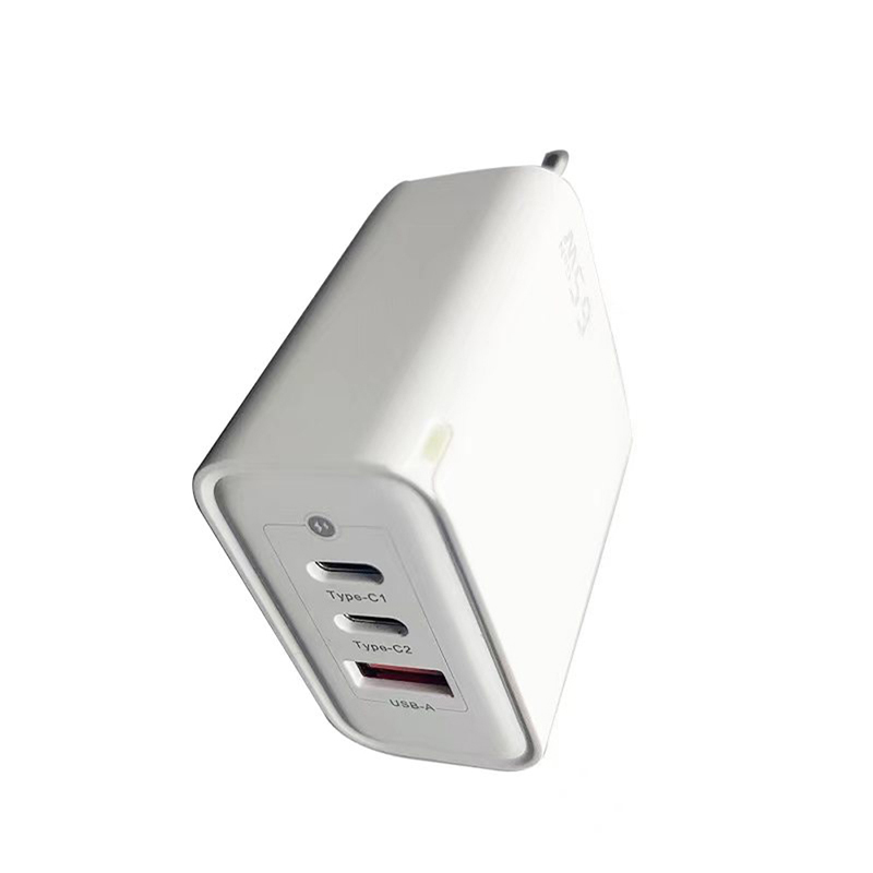 65W Fast Charging Multi-Port Pd Charger for Mobile Devices