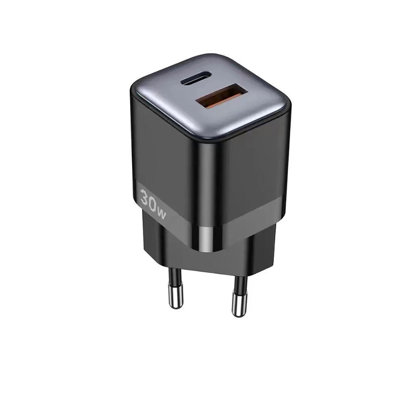 30W Fast Charging Multi-Port PD Charger for Mobile Devices