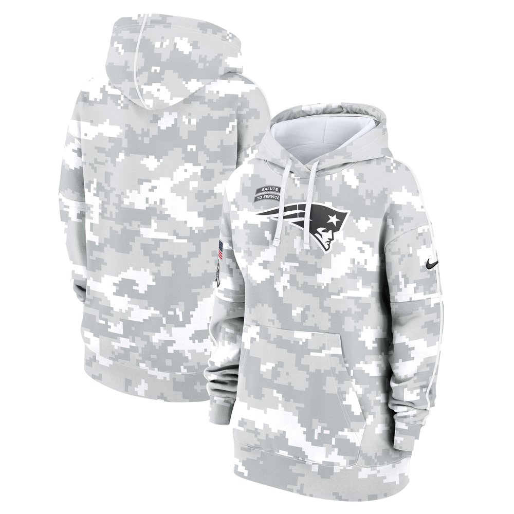 Women's New England PatriotsArctic Camo 2024 Salute To Service Club Fleece Pullover Hoodie