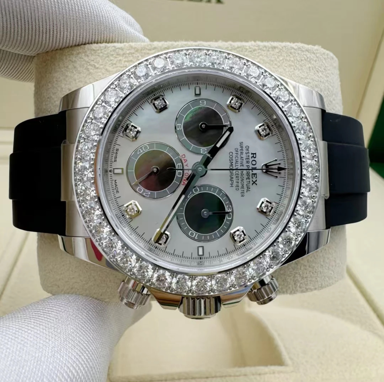 RolexCosmograph Daytona Oyster, 40 mm, white gold and diamonds  Super Clone Swiss Watch Ref M126589RBR-0001 4131 Swiss Movement