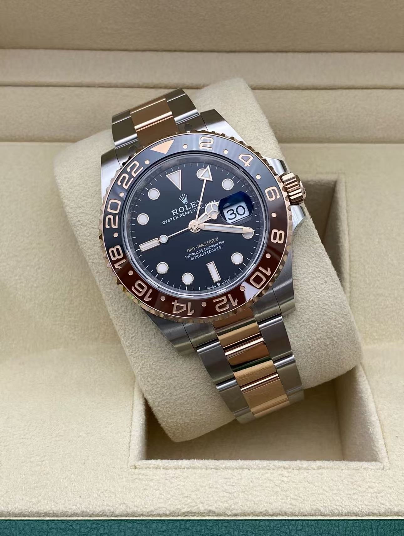 RolexGMT Master l Root Beer Two Tone SuperClone Swiss Replica Watch Ref 126711CHNR 3285 Swiss Movement