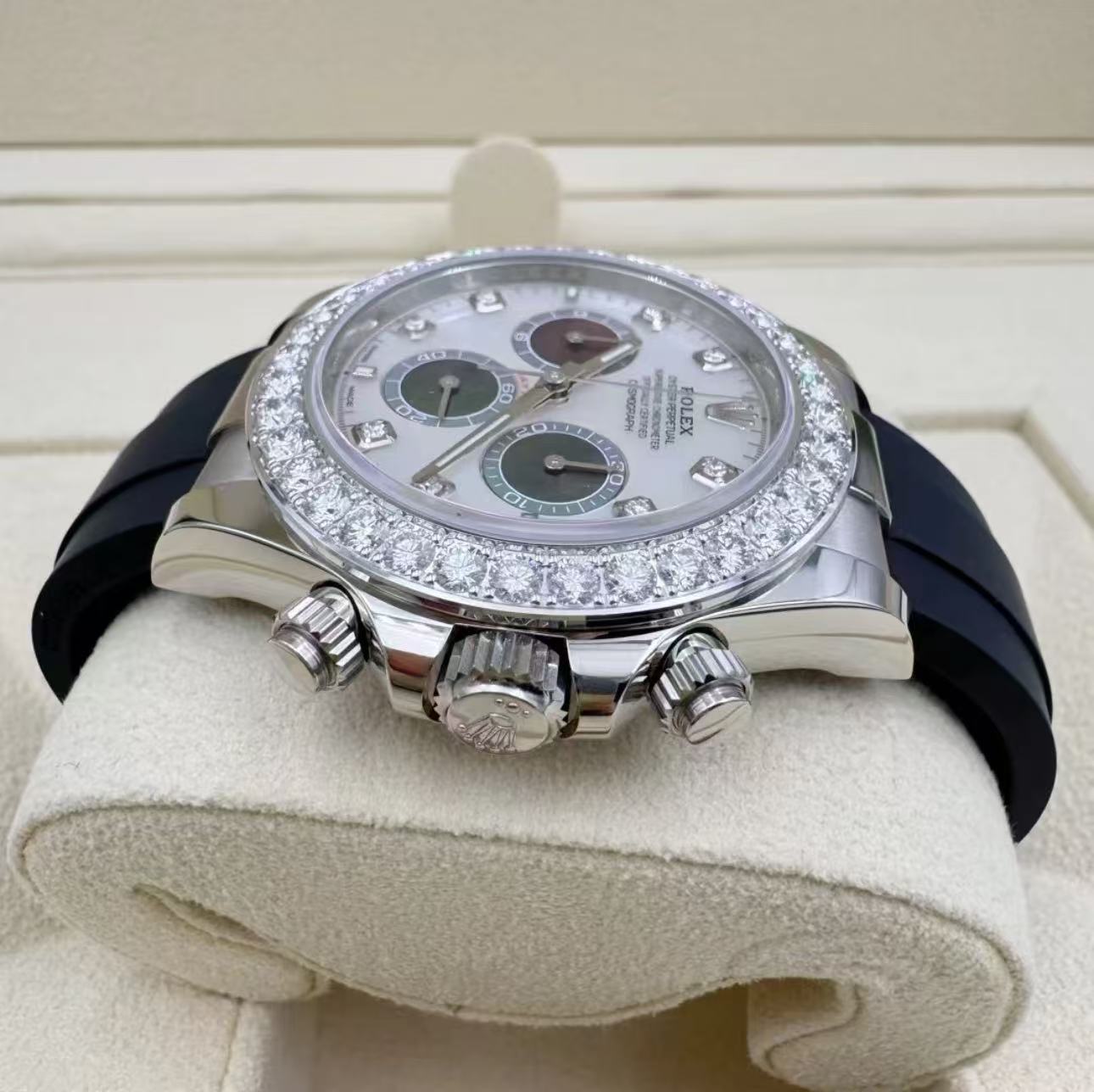 RolexCosmograph Daytona Oyster, 40 mm, white gold and diamonds  Super Clone Swiss Watch Ref M126589RBR-0001 4131 Swiss Movement