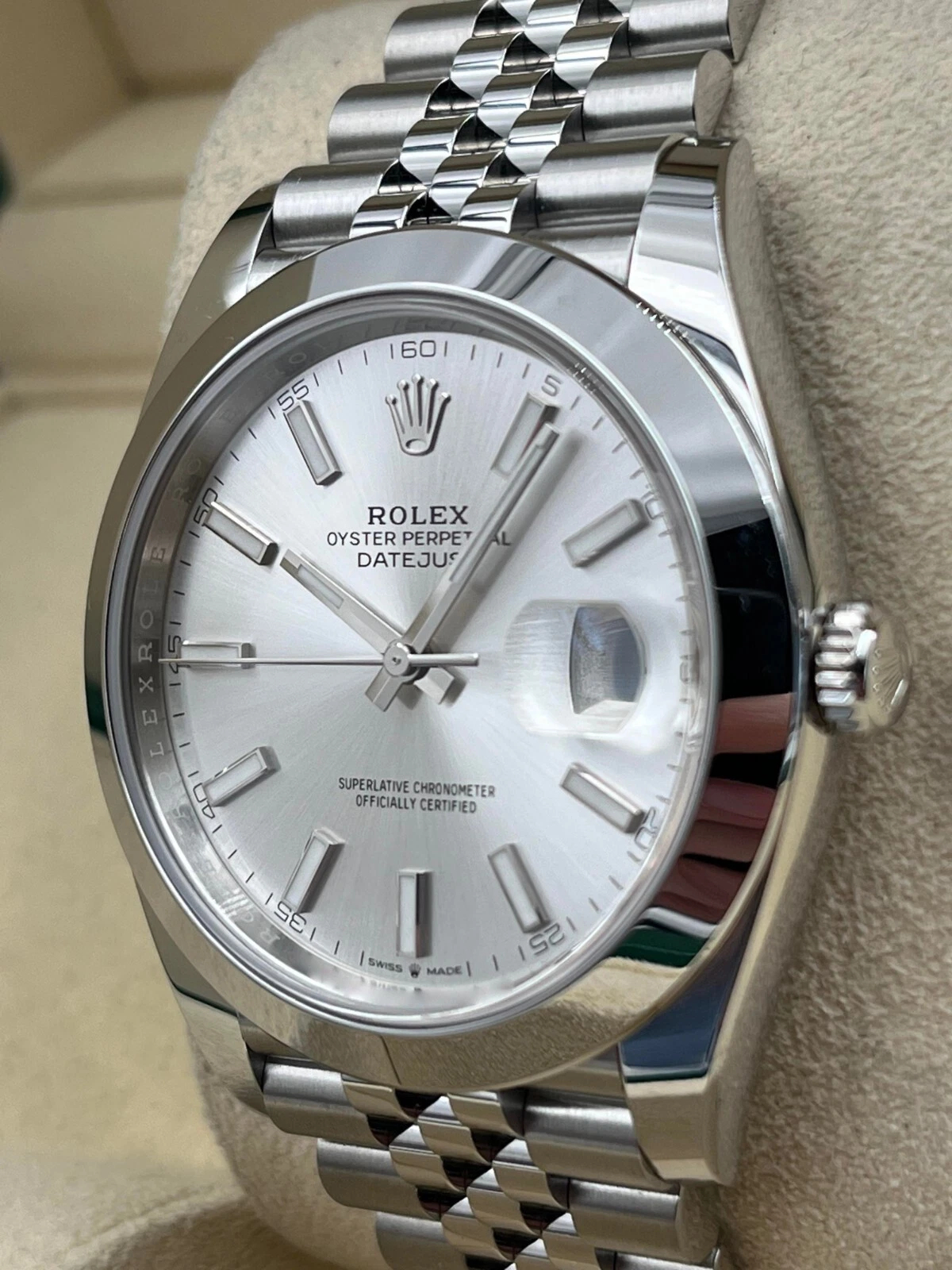 Rolex Datejust 41mm Super Clone Swiss Watch Two Tone Jubilee Bracelet Black Dial Ref M126334-3235 Swiss Movement