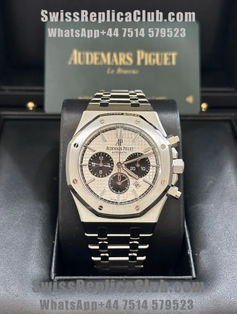 Front view of Audemars Piguet Royal Oak Chronograph 26331ST blue dial super clone watch