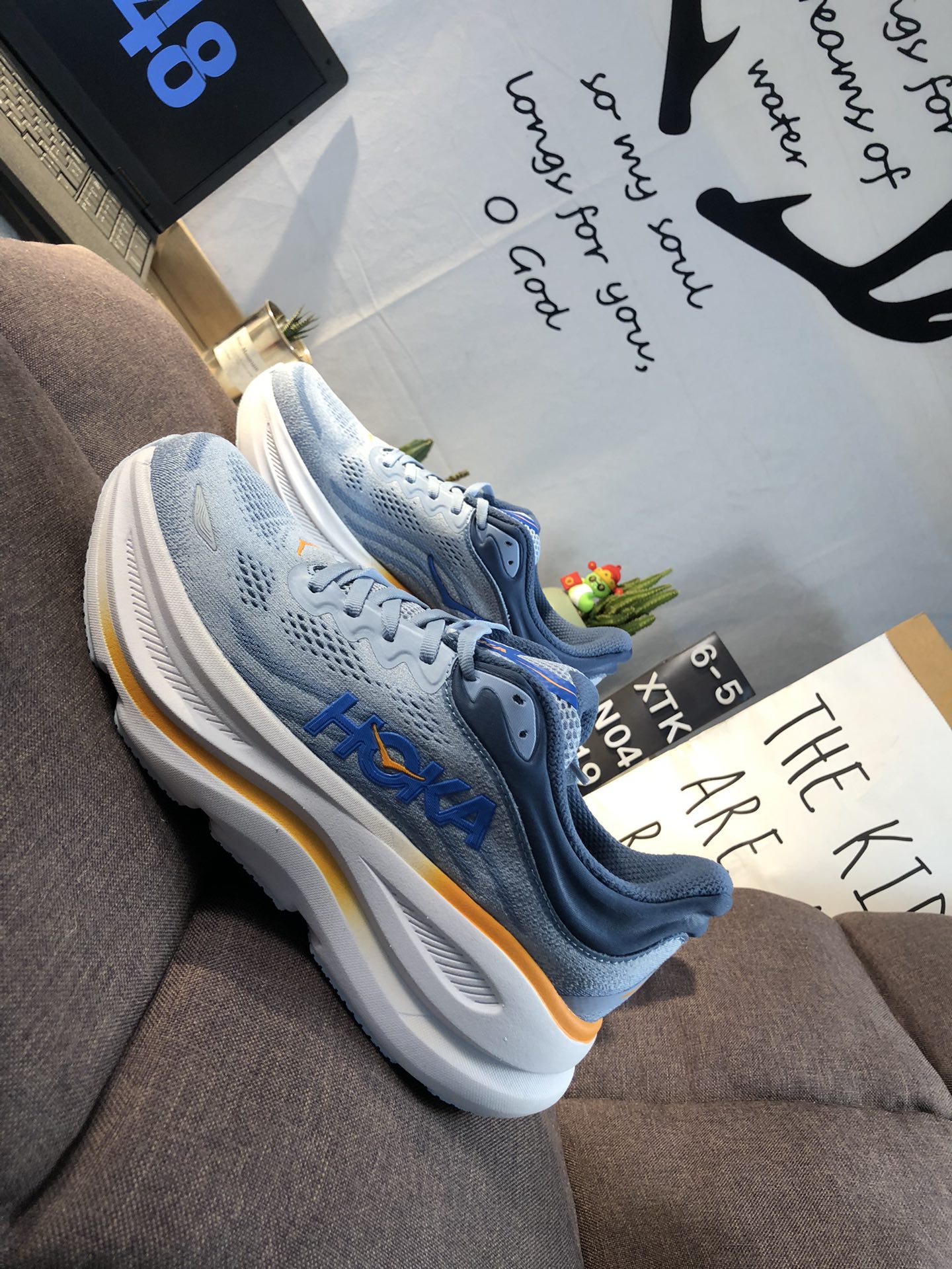 HOKA XBON DI9