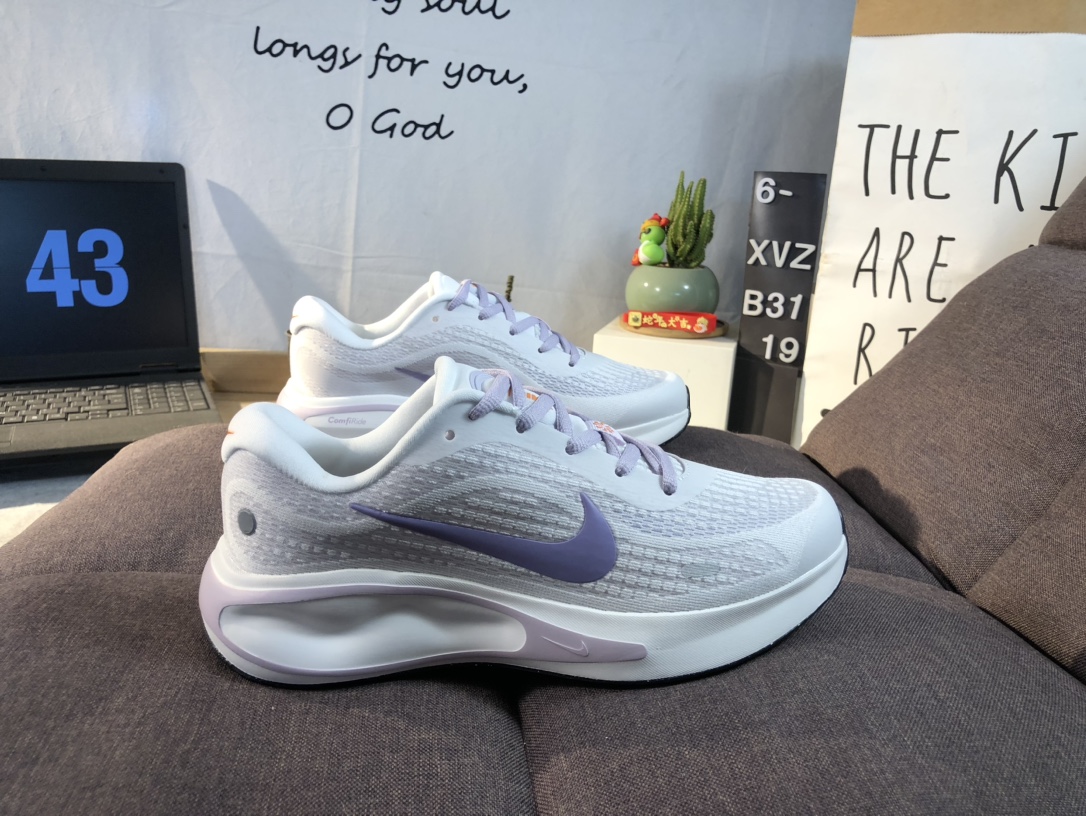 Nike Journey Run