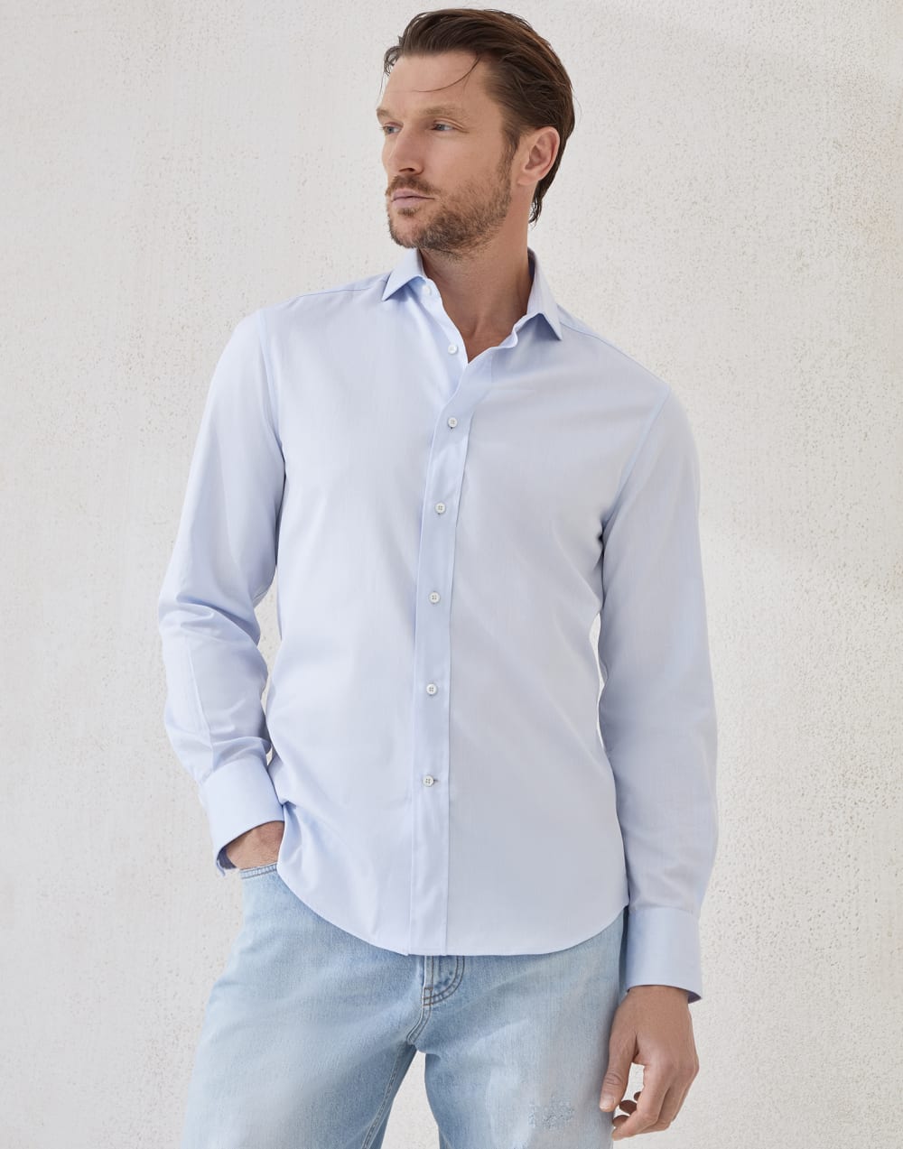 Twill slim fit shirt with spread collar