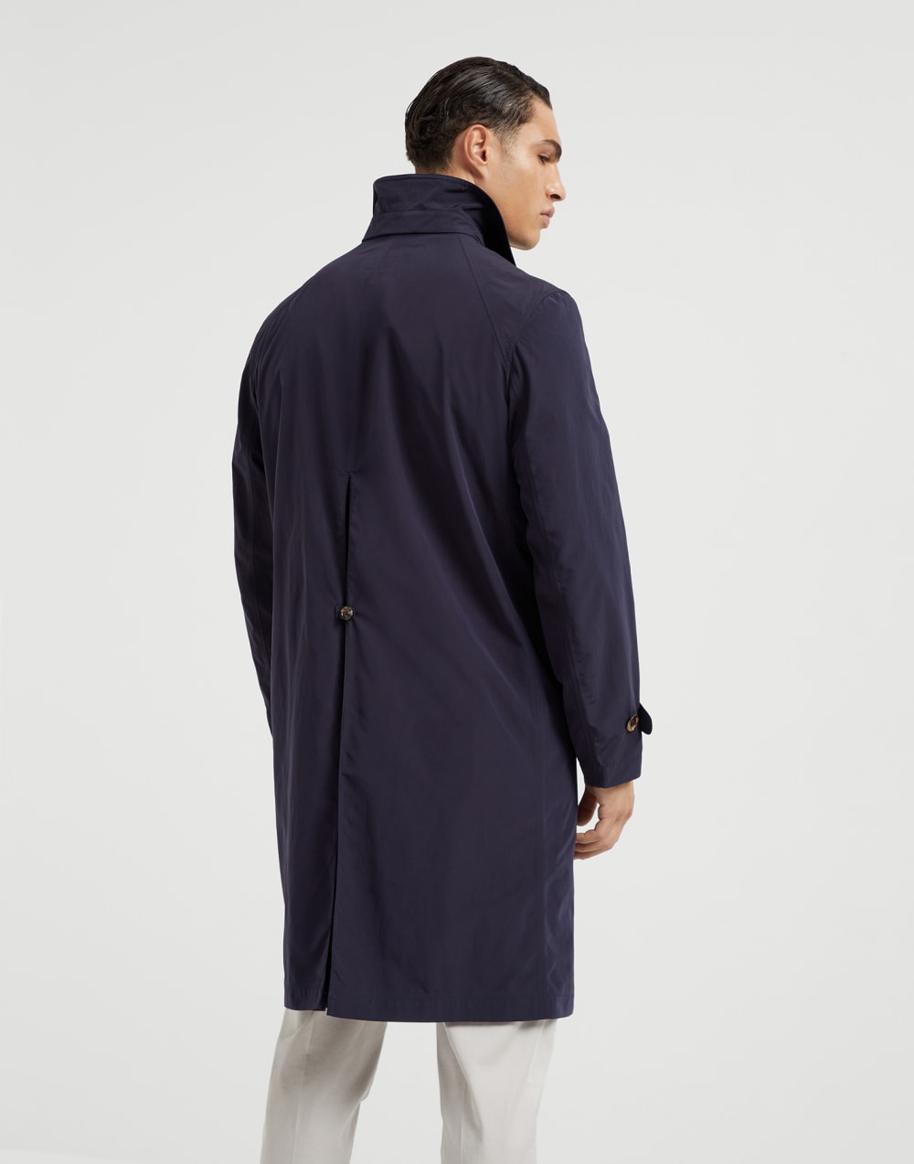 Water-resistant microfiber unlined trench with heat-bonded seams