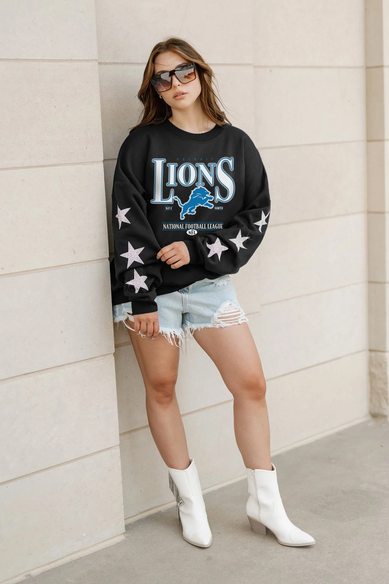 DETROIT LIONS Gameday Glimmer Embellished Star-Sleeve Pullover