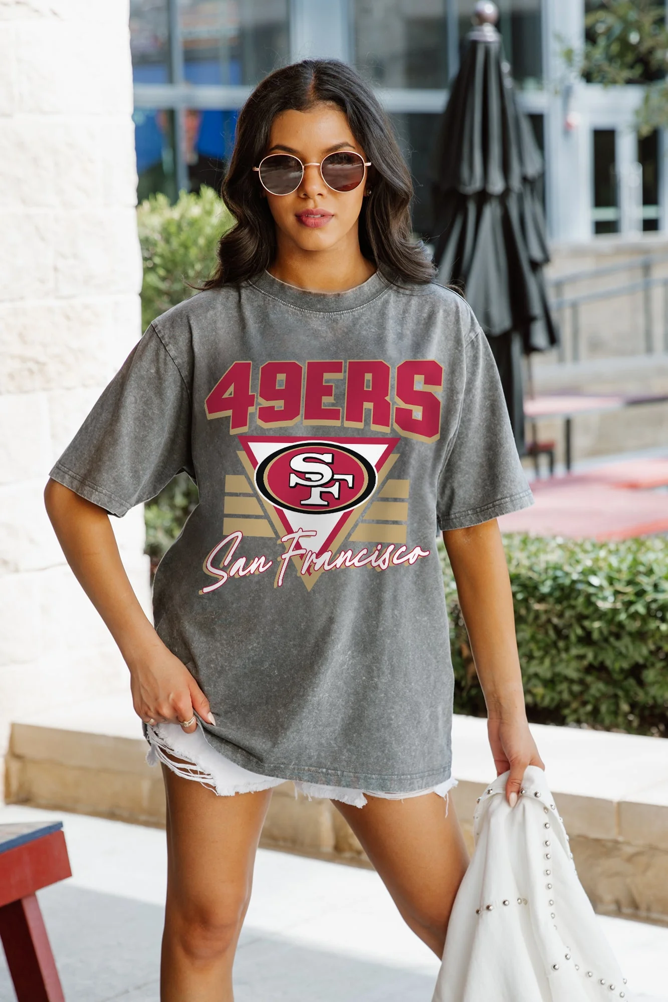 SAN FRANCISCO 49ERS Play It Forward Oversized Crewneck Tee