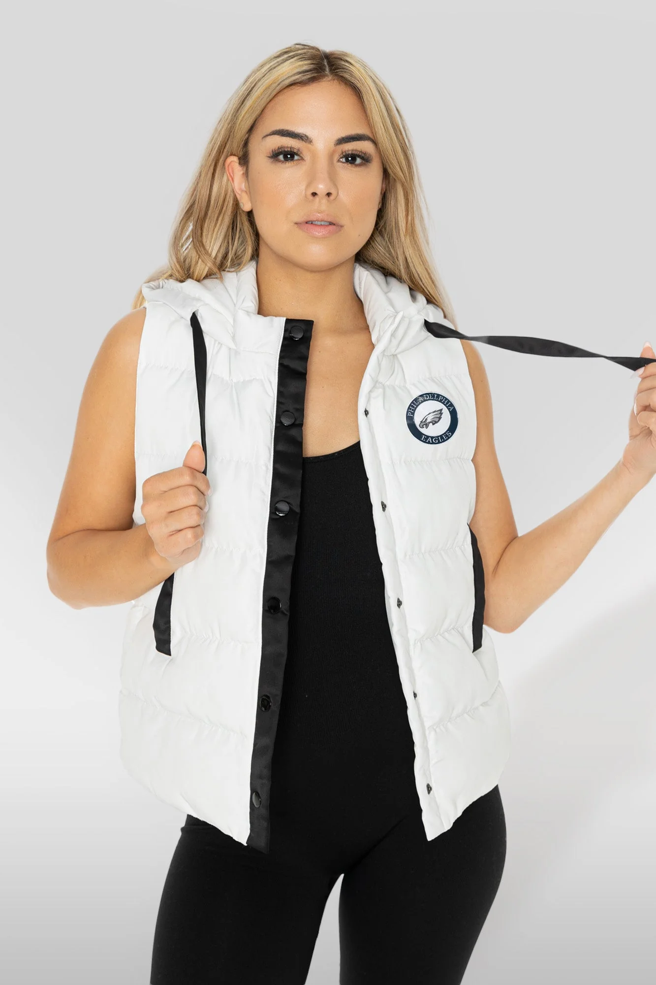PHILADELPHIA EAGLES Ready For It Hooded, Contrast-Trim Puffer Vest