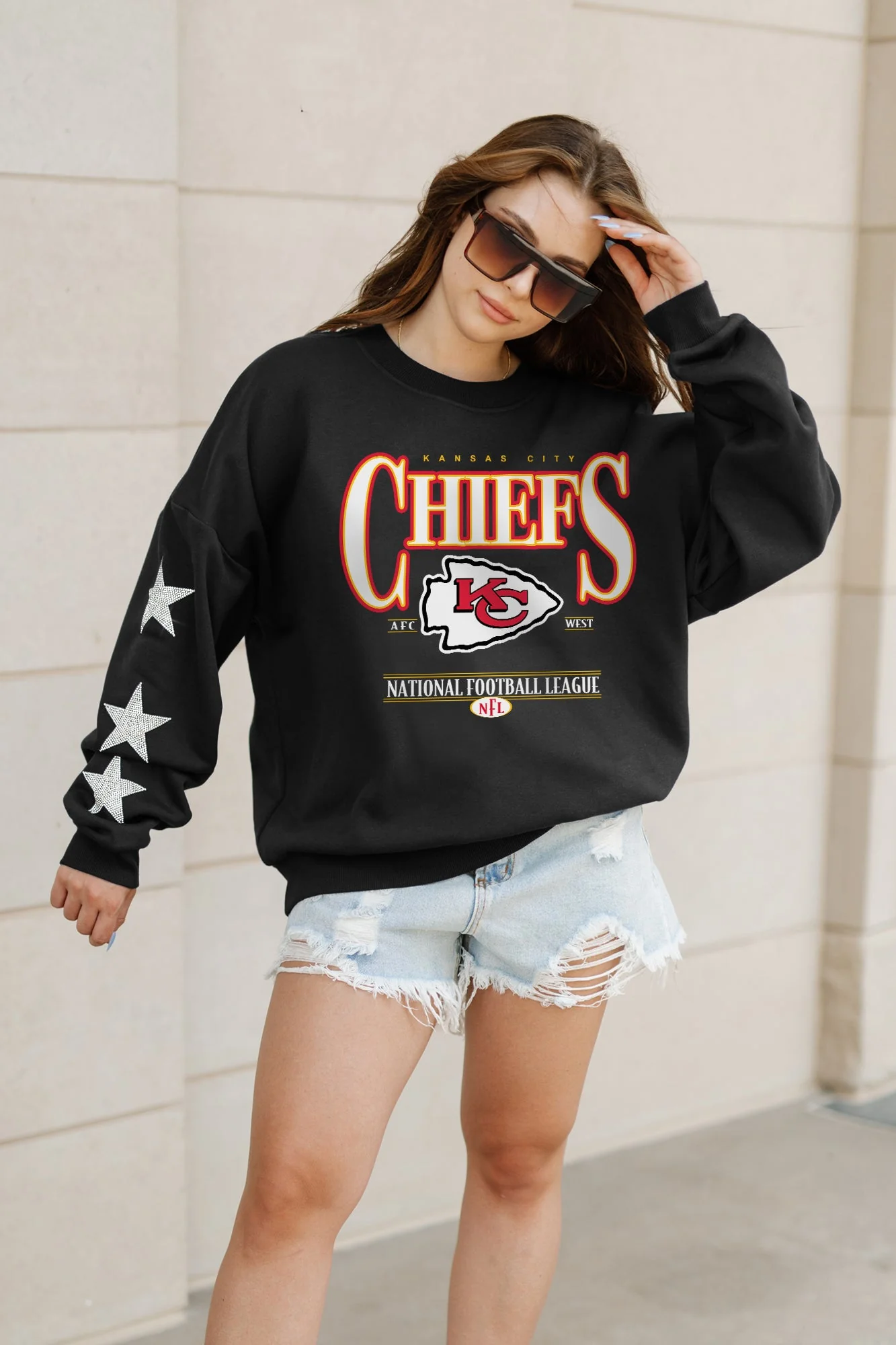 KANSAS CITY CHIEFS Gameday Glimmer Embellished Star-Sleeve Pullover