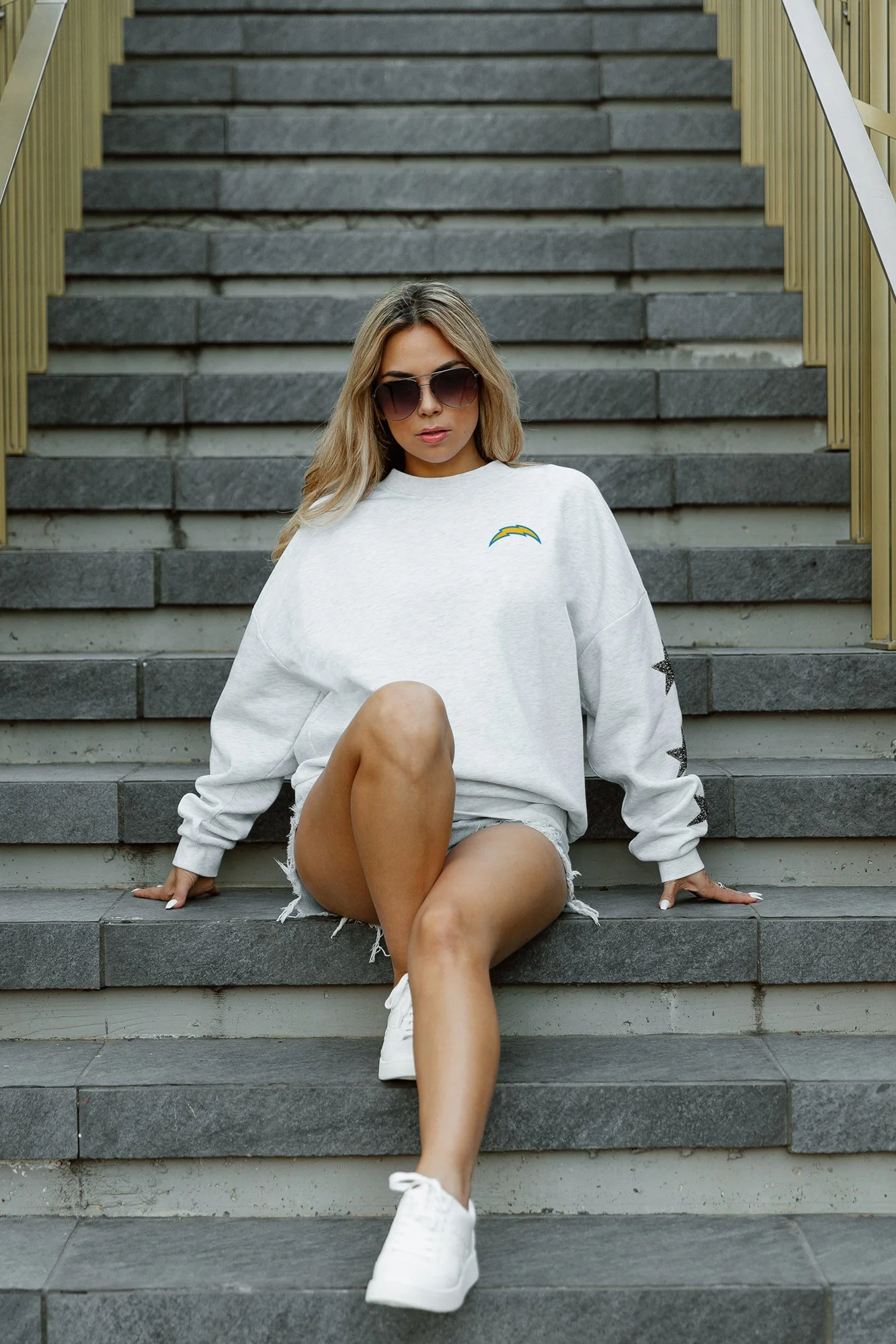 LOS ANGELES CHARGERS Radiant Energy Star-Sleeve Crewneck Pullover