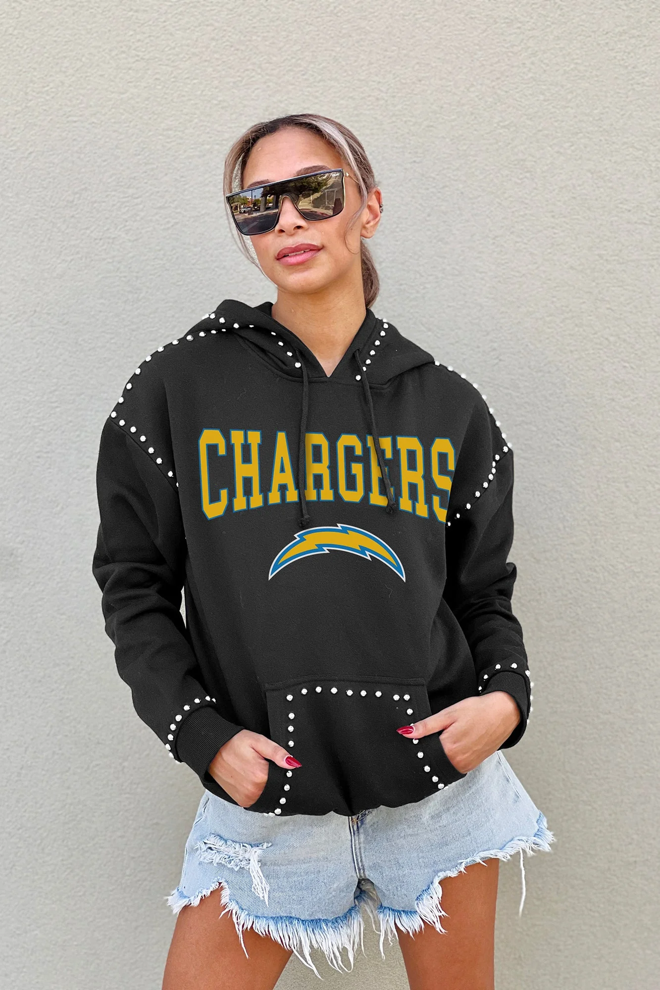 LOS ANGELES CHARGERS Catch The Vibe Studded-Detail Hoodie