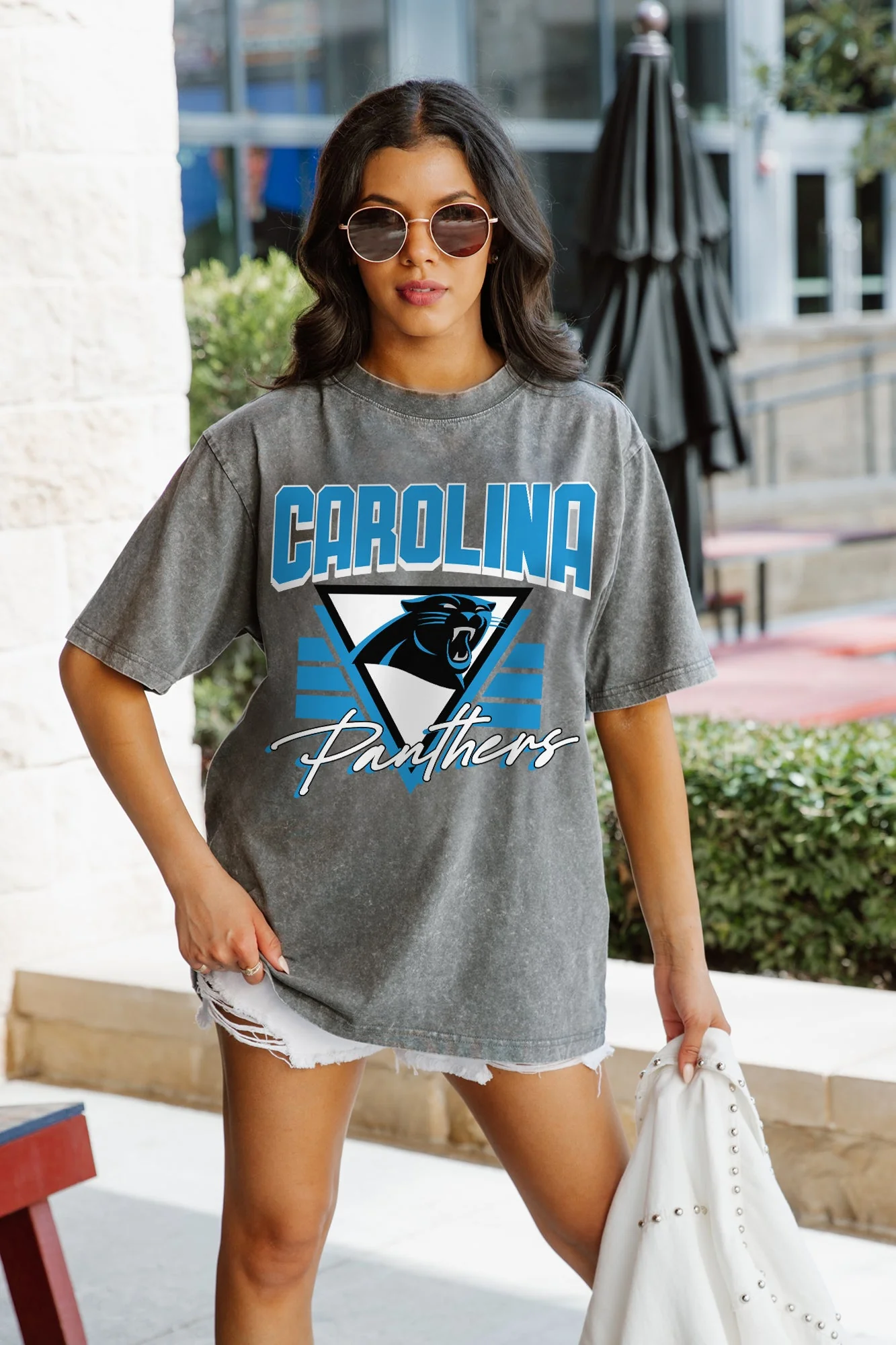 CAROLINA PANTHERS Play It Forward Oversized Crewneck Tee