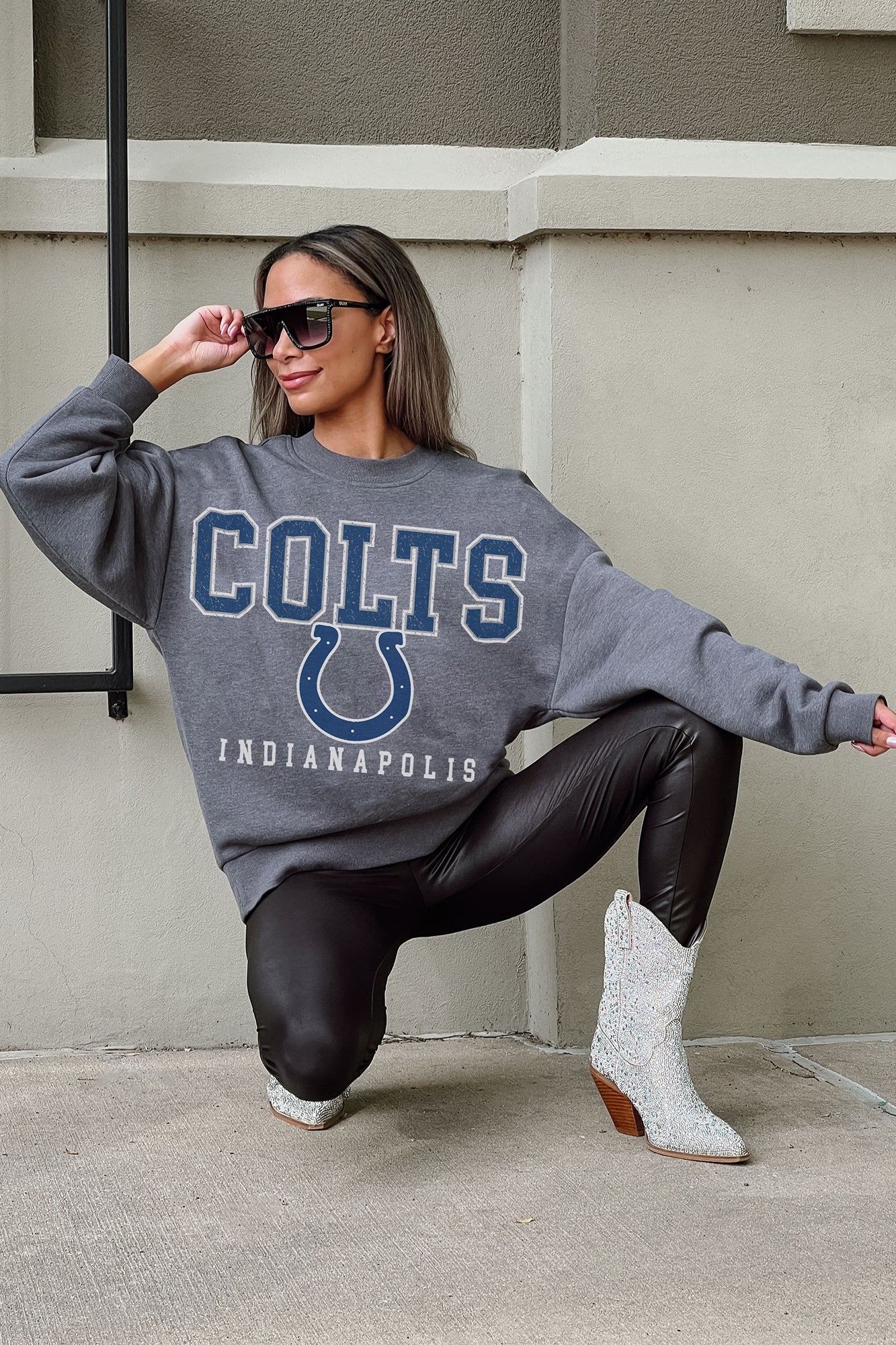 INDIANAPOLIS COLTS Bring The Energy Crewneck Pullover