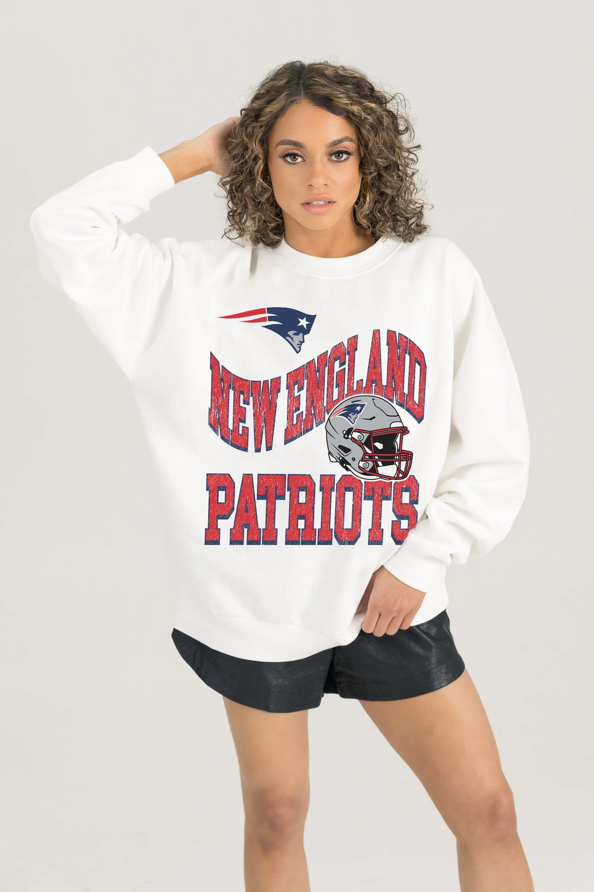 NEW ENGLAND PATRIOTS HARD EARNED PREMIUM FLEECE CREWNECK PULLOVER