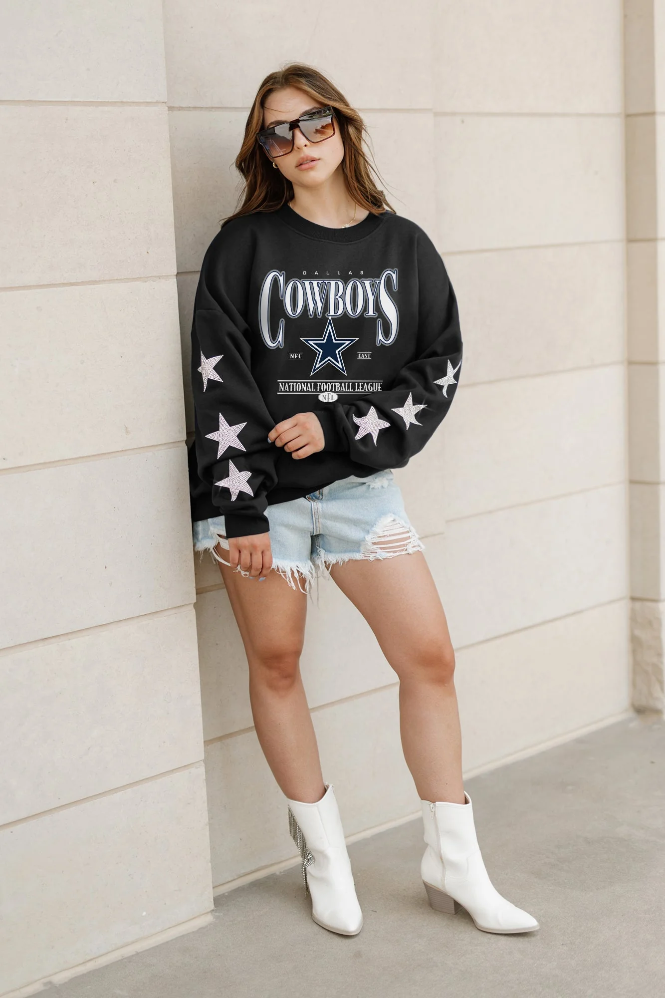 DALLAS COWBOYS Gameday Glimmer Embellished Star-Sleeve Pullover