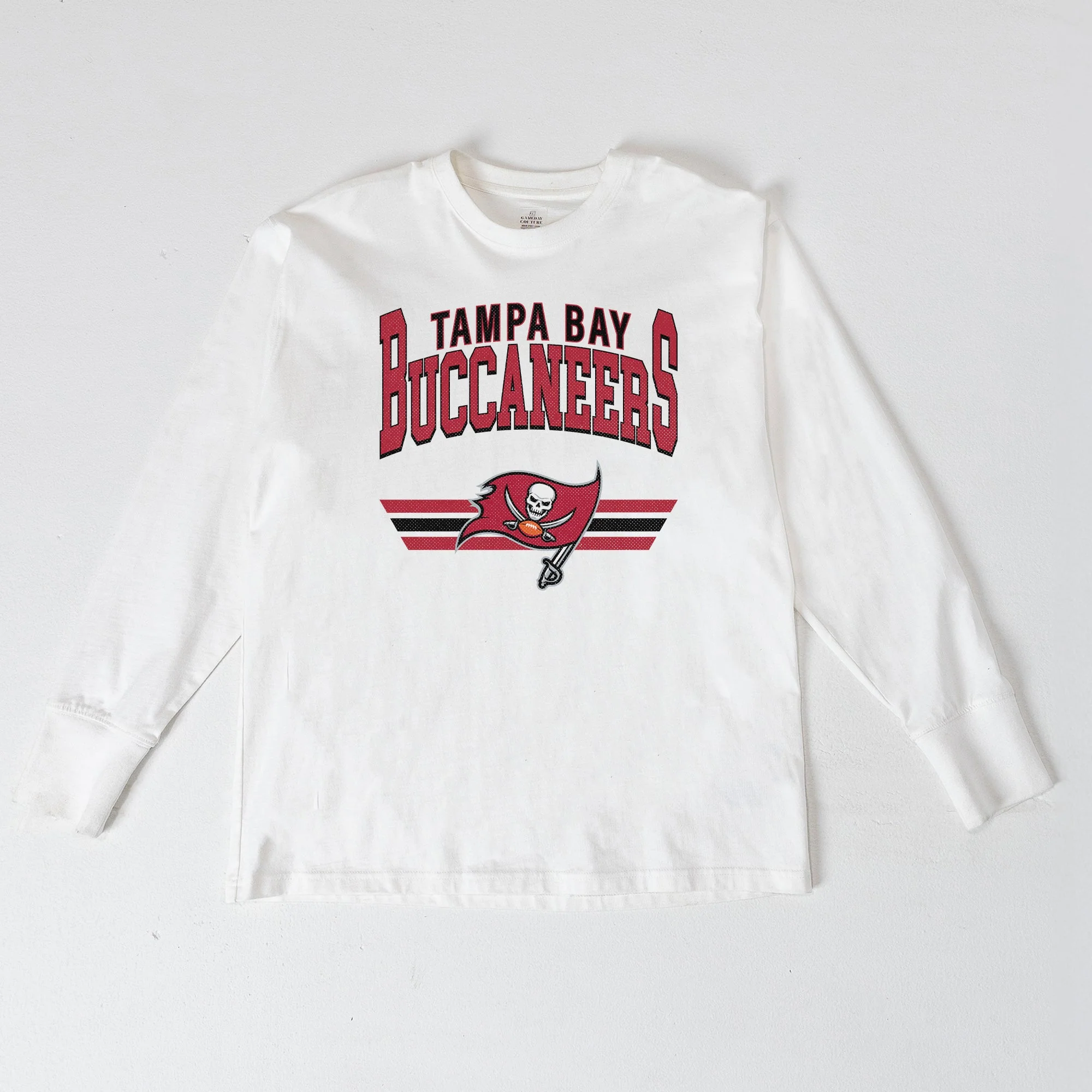 TAMPA BAY BUCCANEERS SWIFT STRIKE ESSENTIAL RELAXED FIT LONG SLEEVE TEE