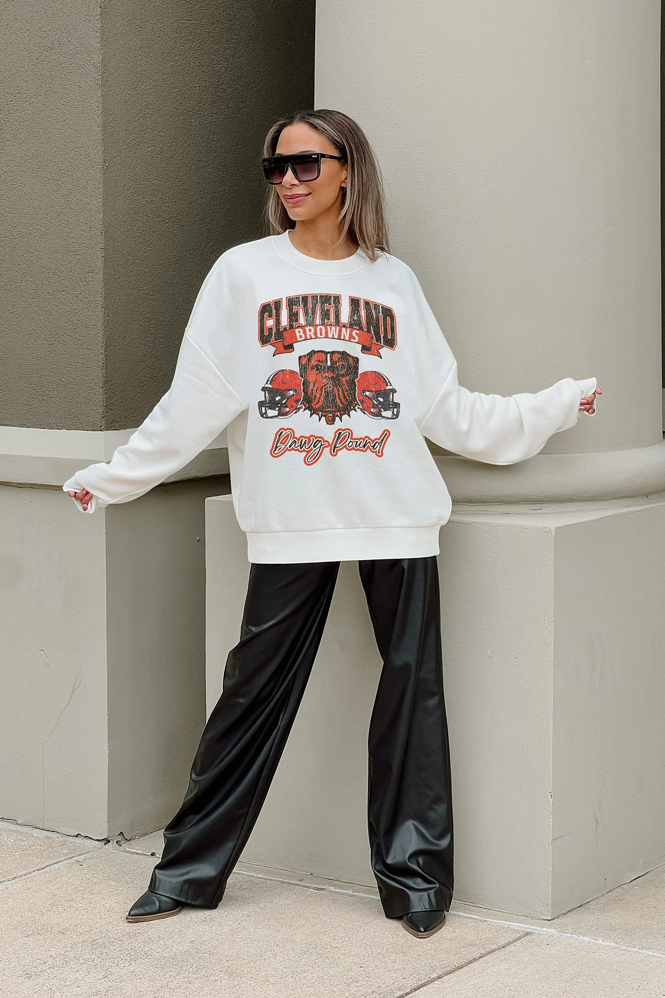 CLEVELAND BROWNS Passing Time Fleece Crewneck Pullover