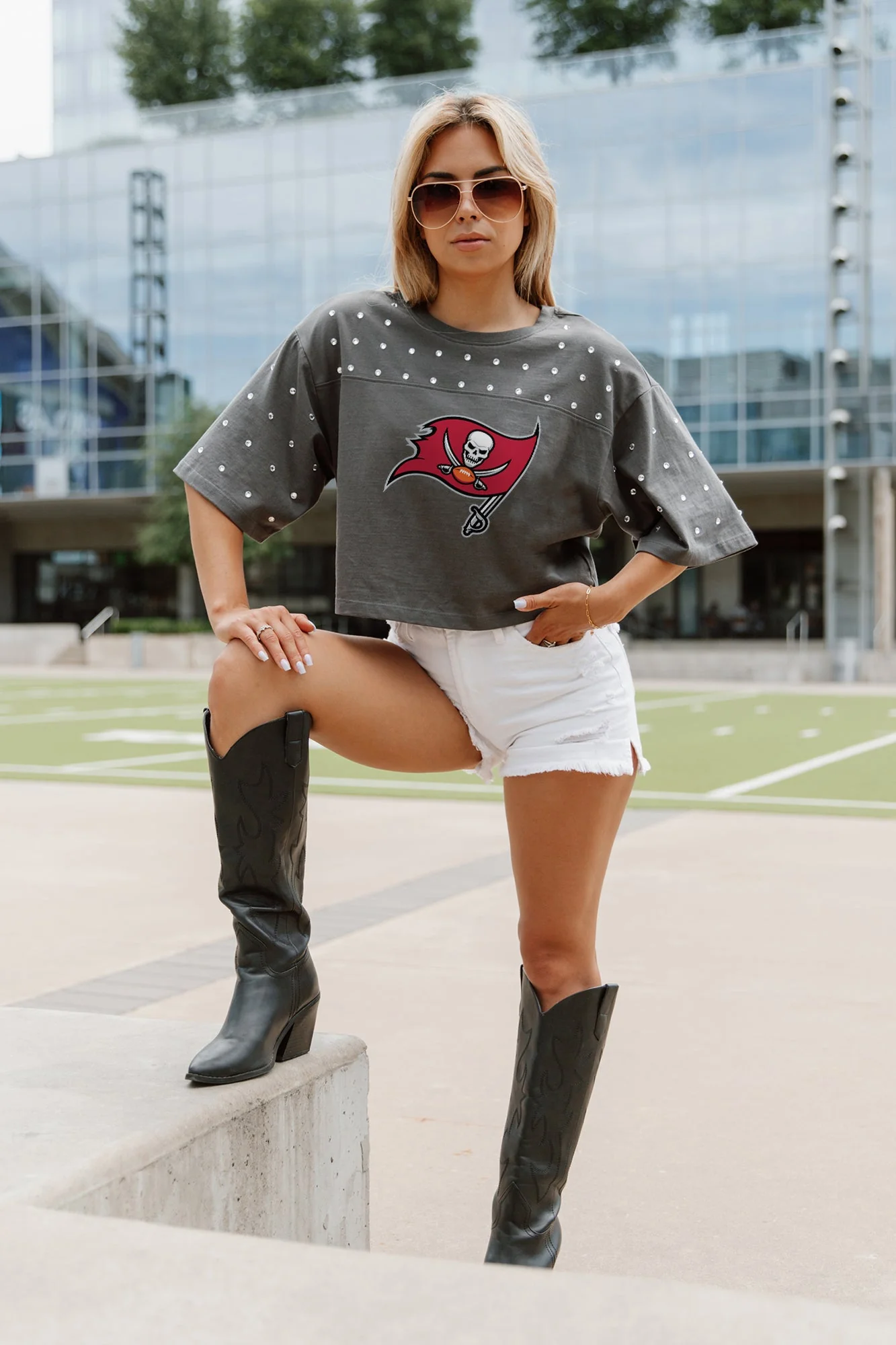 TAMPA BAY BUCCANEERS Making Moves Rhinestone Crop Tee With Yoke