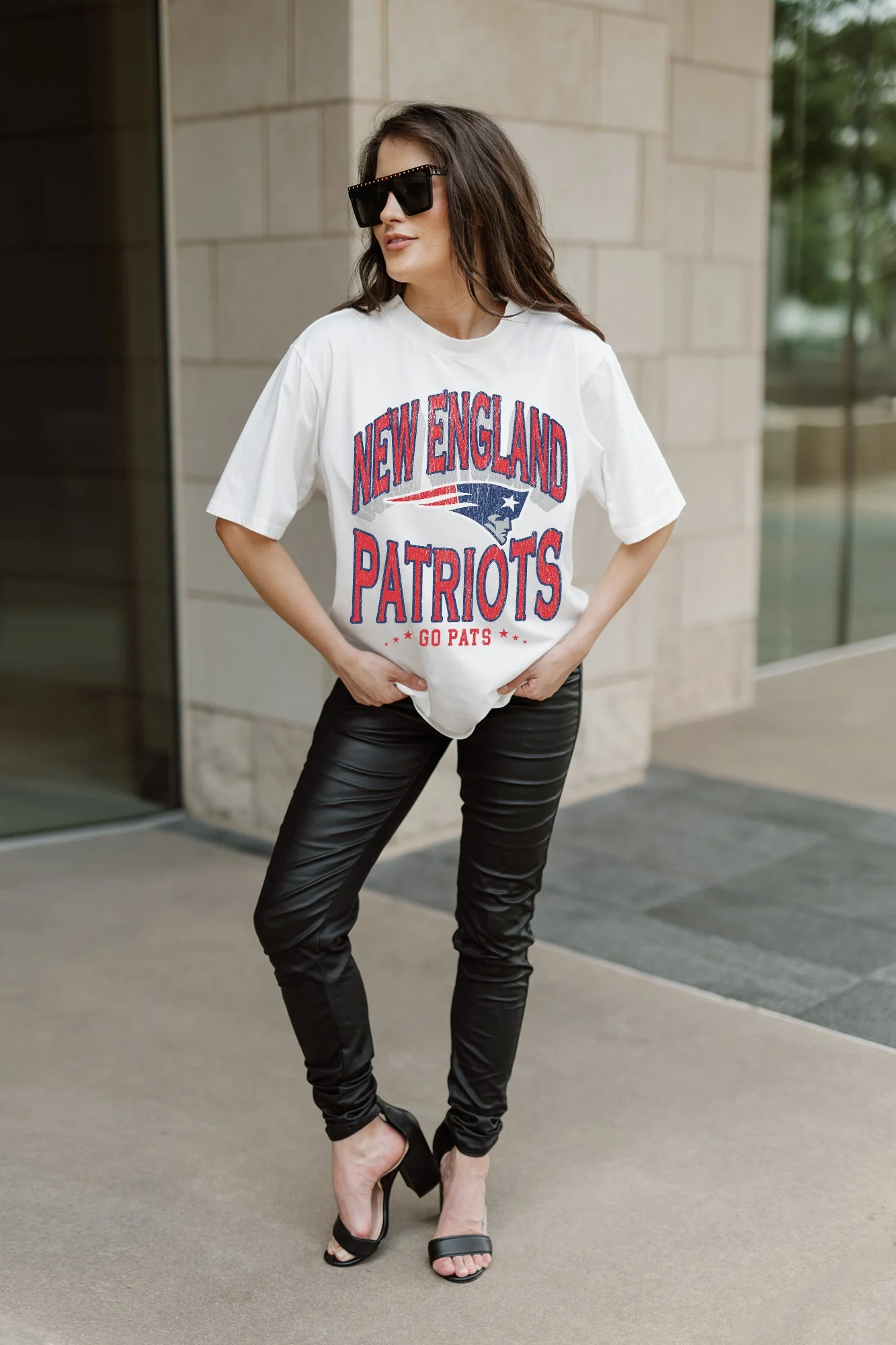 NEW ENGLAND PATRIOTS Shakedown Oversized Crewneck Tee