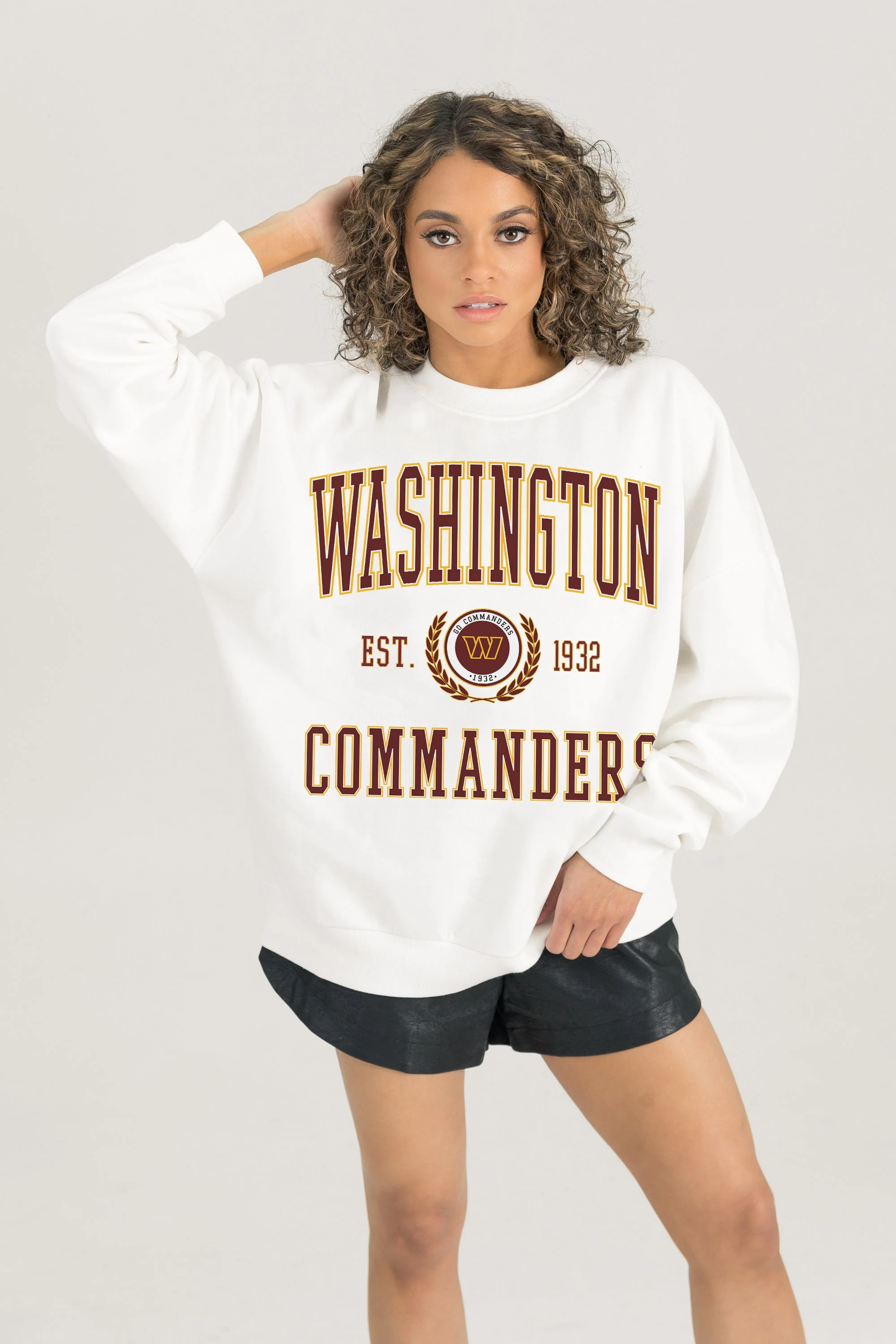 WASHINGTON COMMANDERS Timeless Triumph Fleece Crewneck Pullover