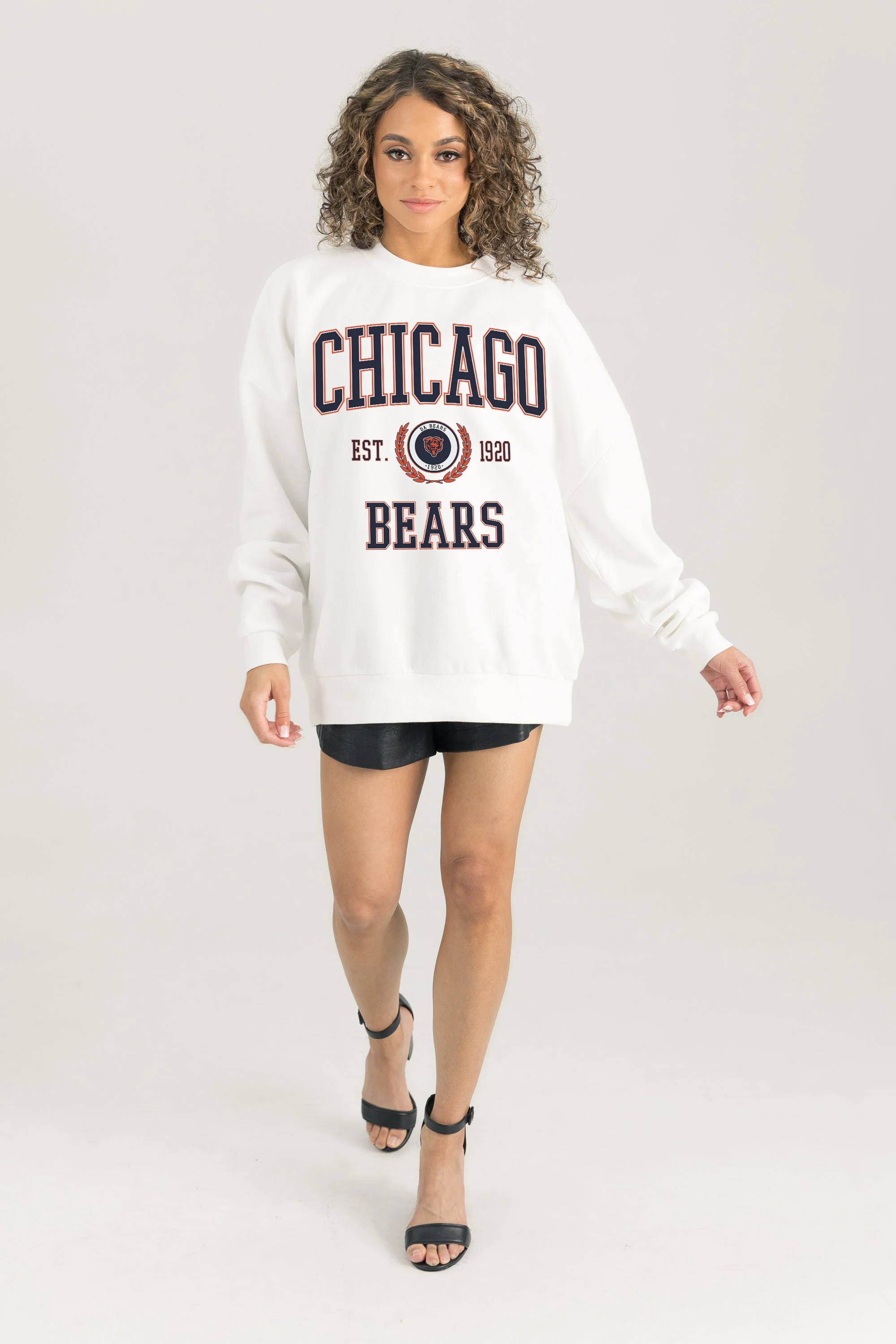 CHICAGO BEARS Timeless Triumph Fleece Crewneck Pullover