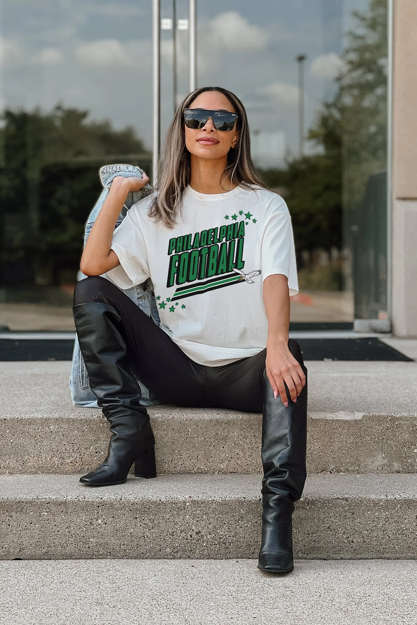 PHILADELPHIA EAGLES Good Call Oversized Crewneck Tee