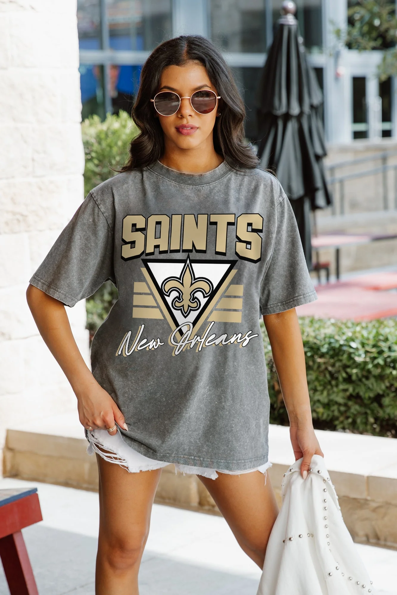 NEW ORLEANS SAINTS Play It Forward Oversized Crewneck Tee
