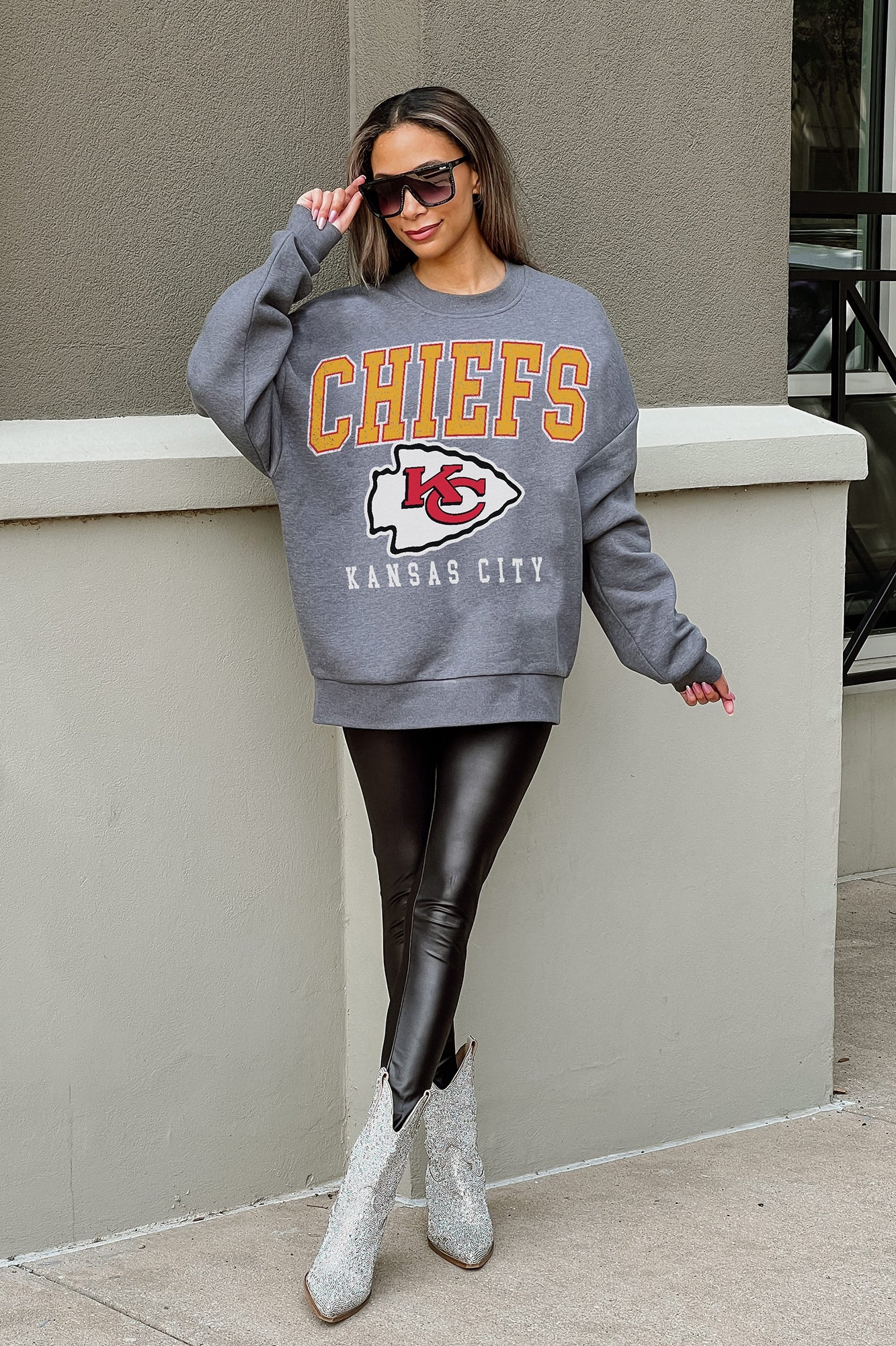 KANSAS CITY CHIEFS Bring The Energy Crewneck Pullover