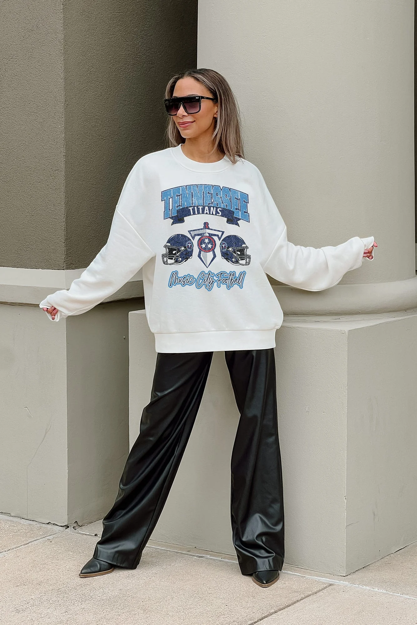 TENNESSEE TITANS Passing Time Fleece Crewneck Pullover