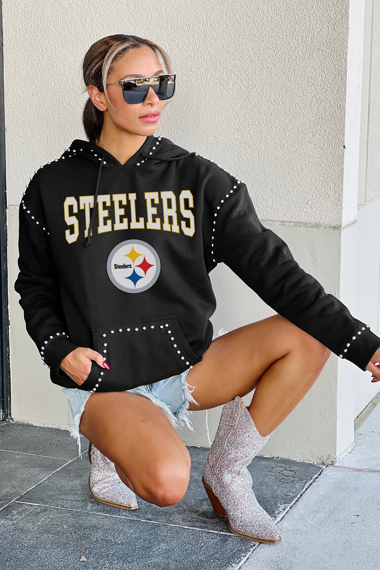 PITTSBURGH STEELERS Catch The Vibe Studded-Detail Hoodie