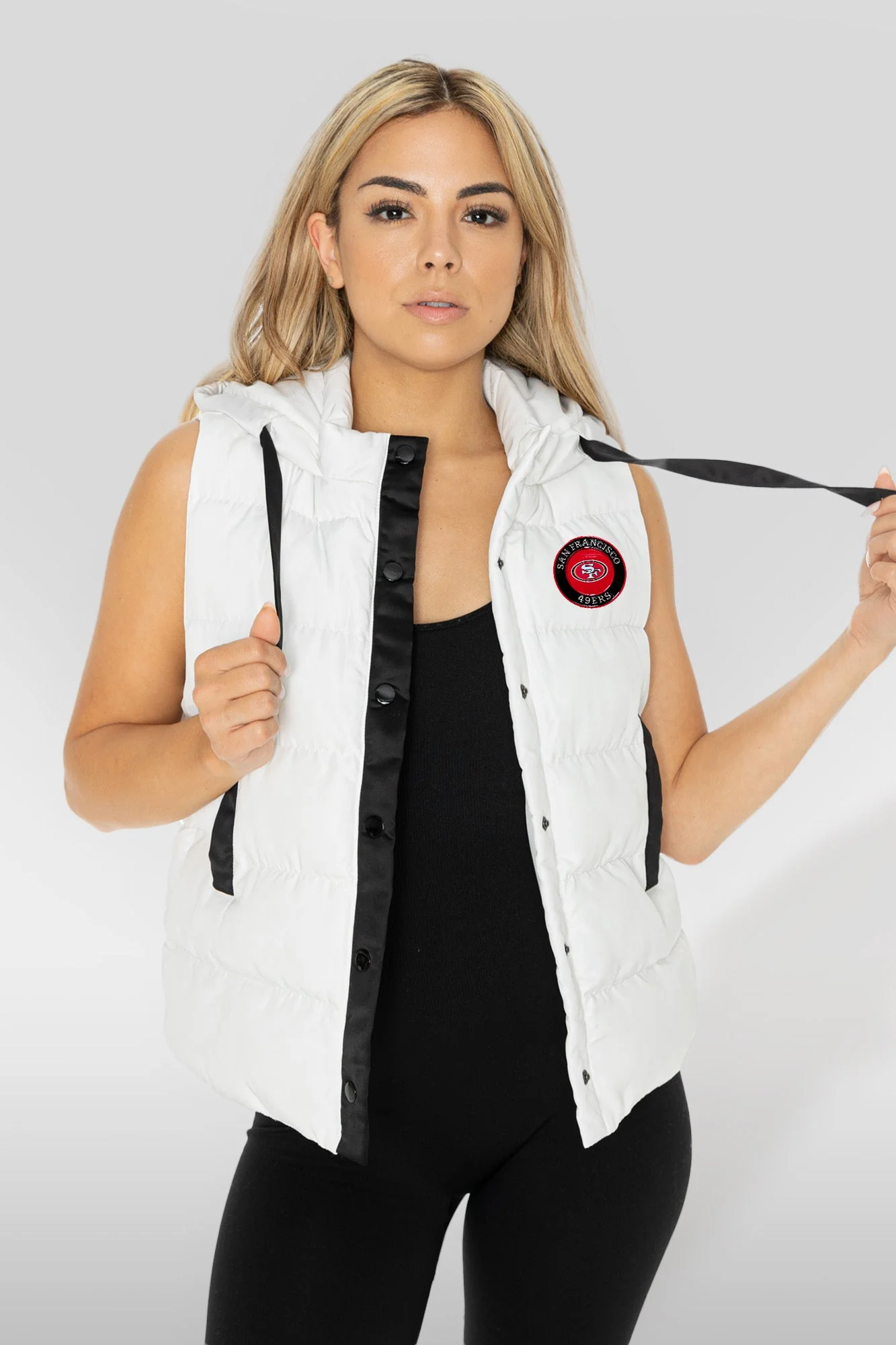 SAN FRANCISCO 49ERS Ready For It Hooded, Contrast-Trim Puffer Vest