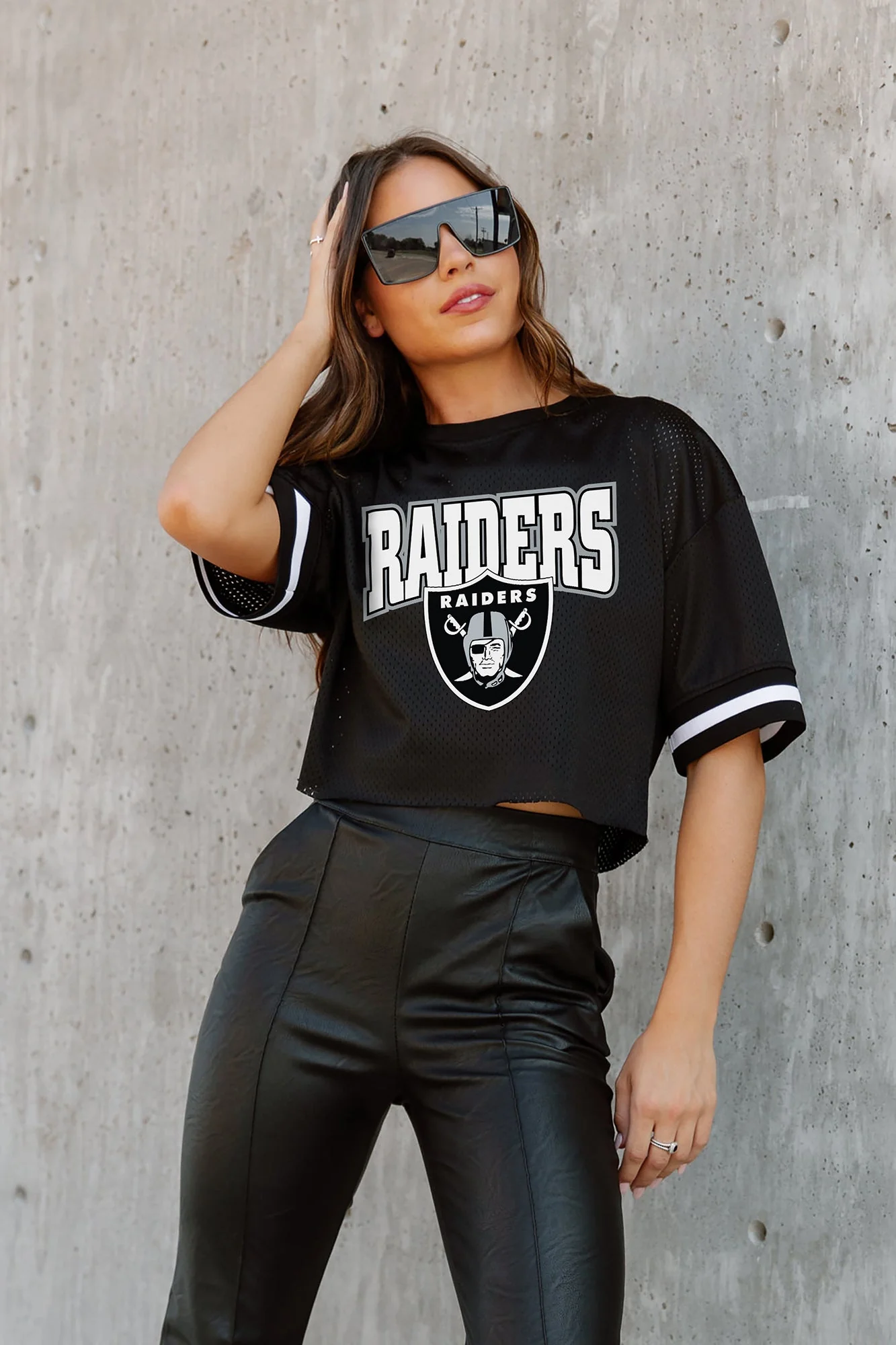 LAS VEGAS RAIDERS Automatic Down Lightweight Striped Sleeve Top