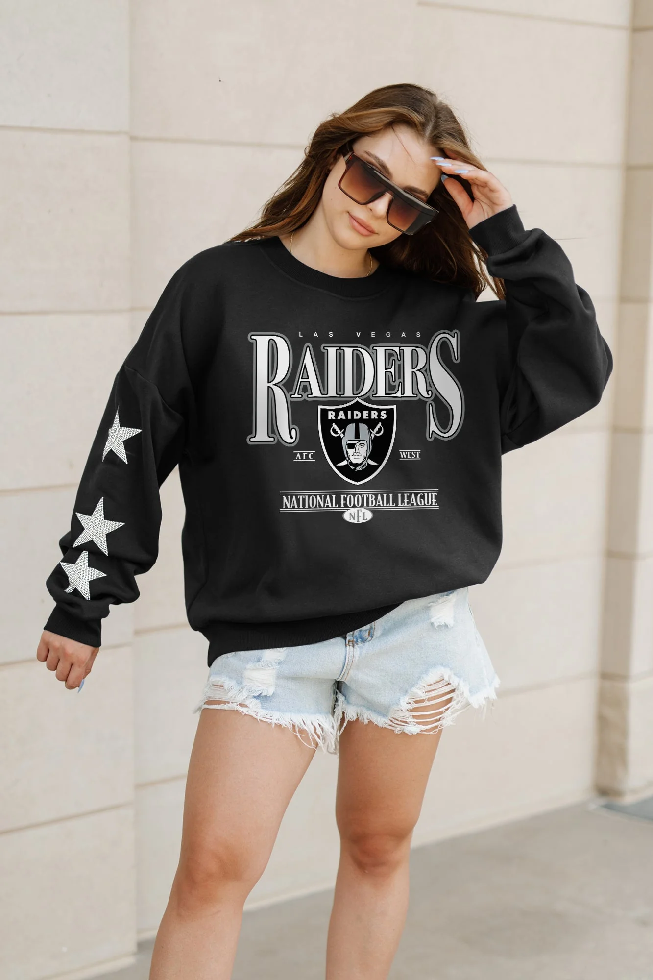 LAS VEGAS RAIDERS Gameday Glimmer Embellished Star-Sleeve Pullover