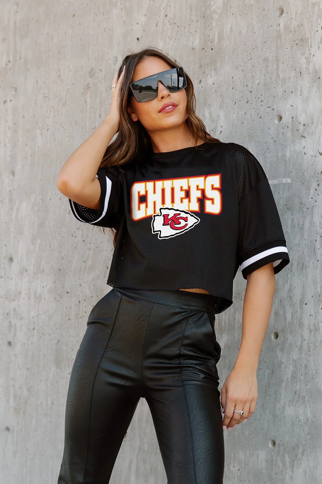 KANSAS CITY CHIEFS Automatic Down Lightweight Striped Sleeve Top