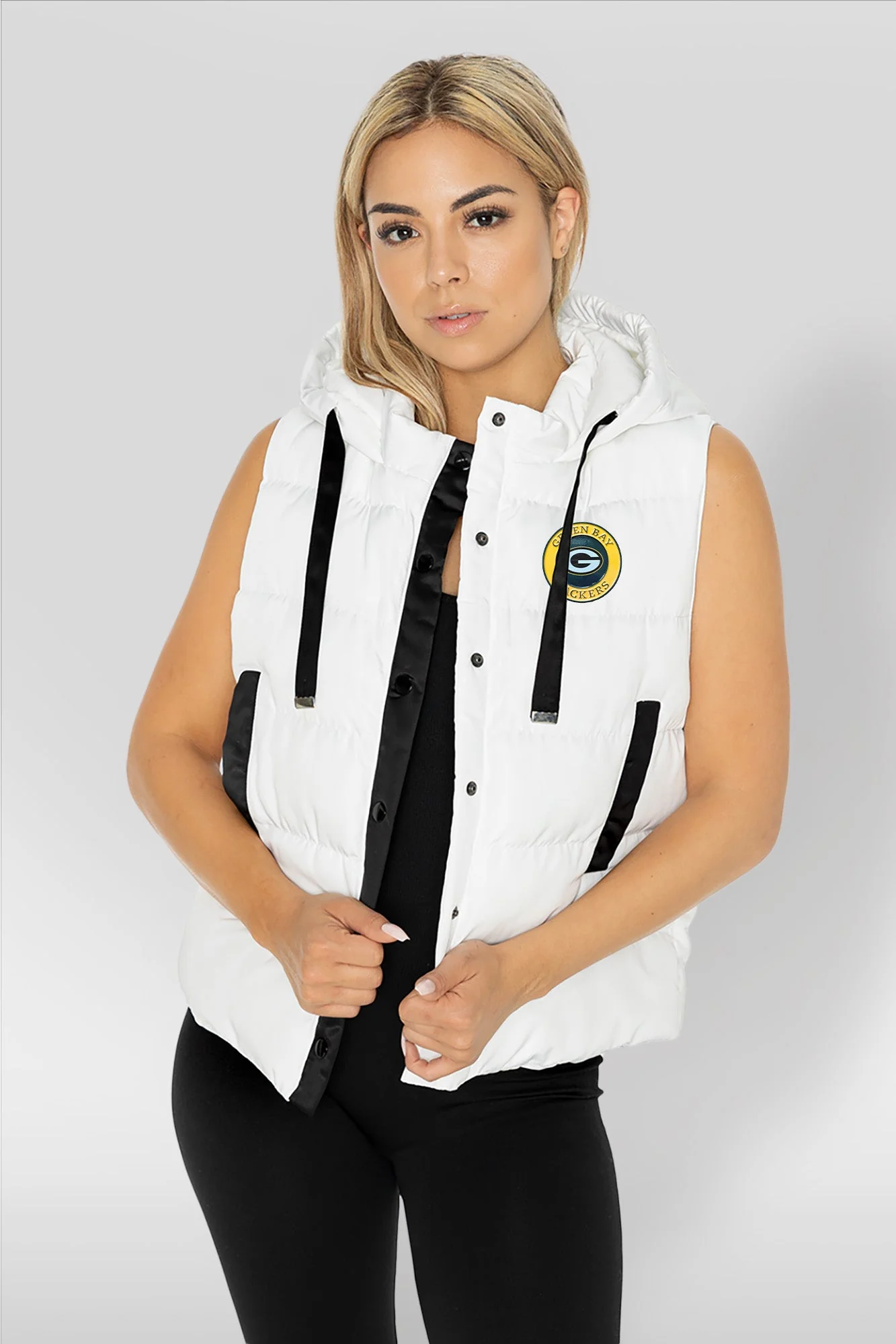 GREEN BAY PACKERS Ready For It Hooded, Contrast-Trim Puffer Vest