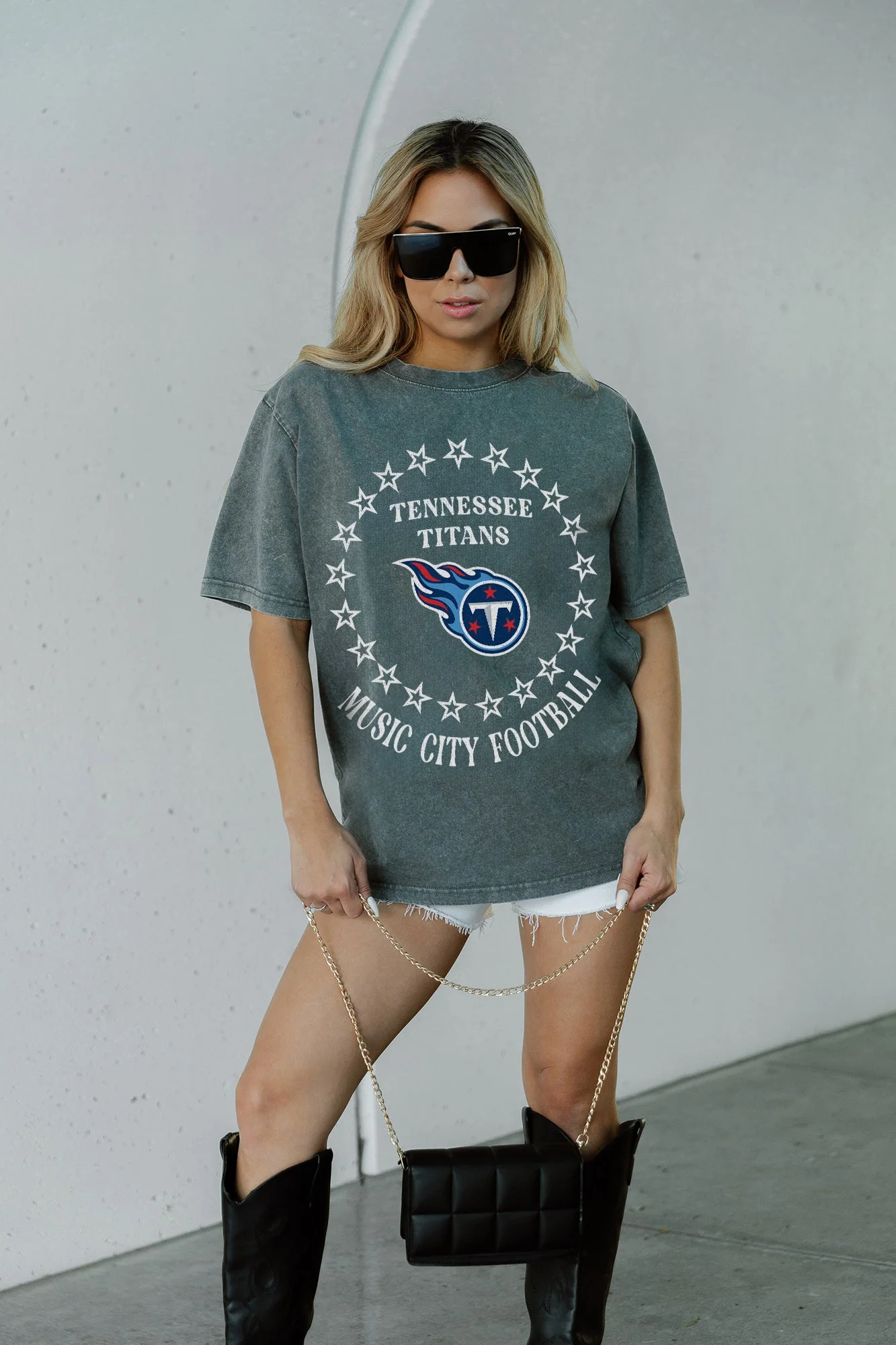 TENNESSEE TITANS Brightest Star Oversized Crewneck Tee